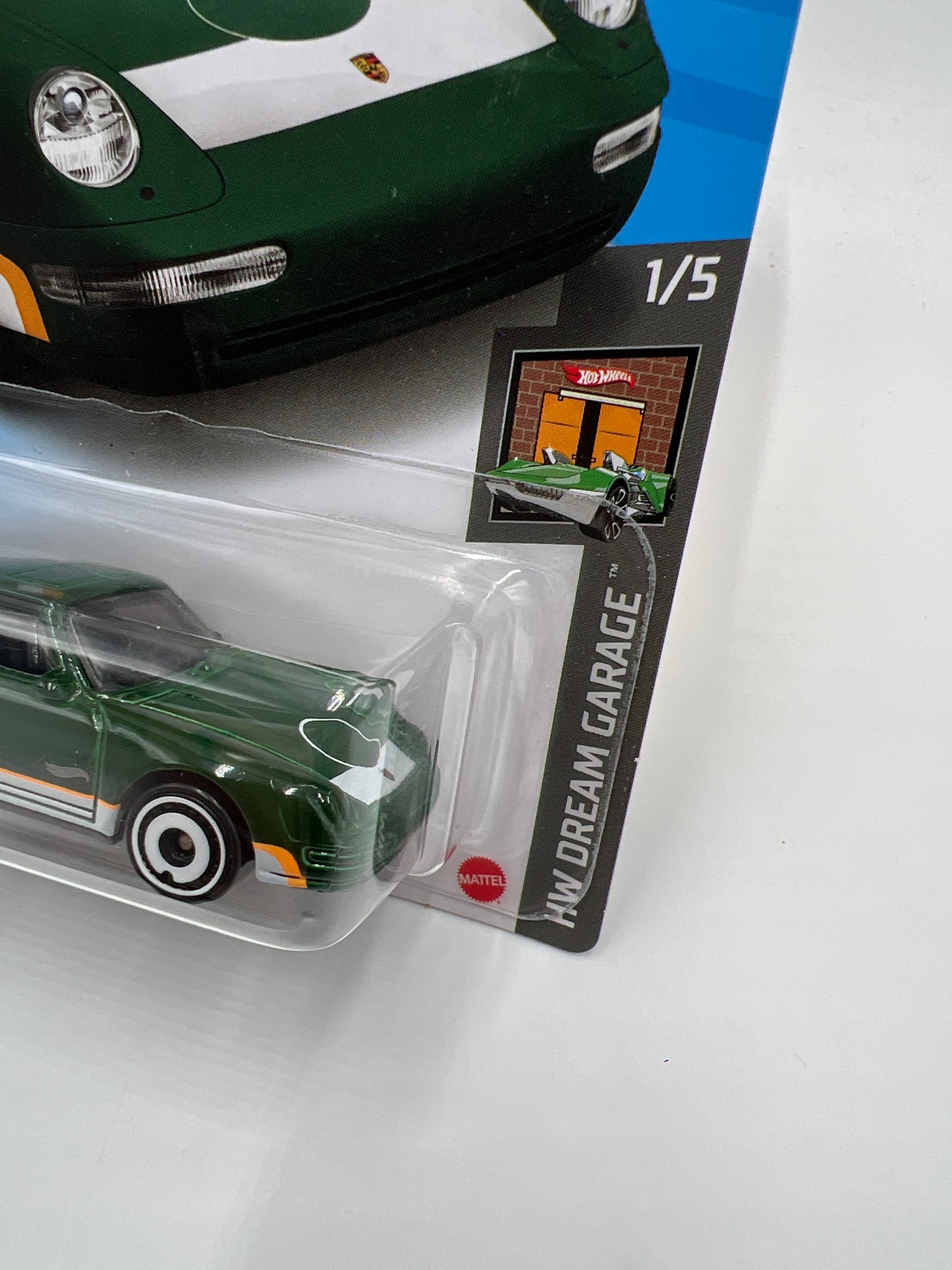 2021 Hot Wheels Dream Garage #16 96 Porsche Carrera Green