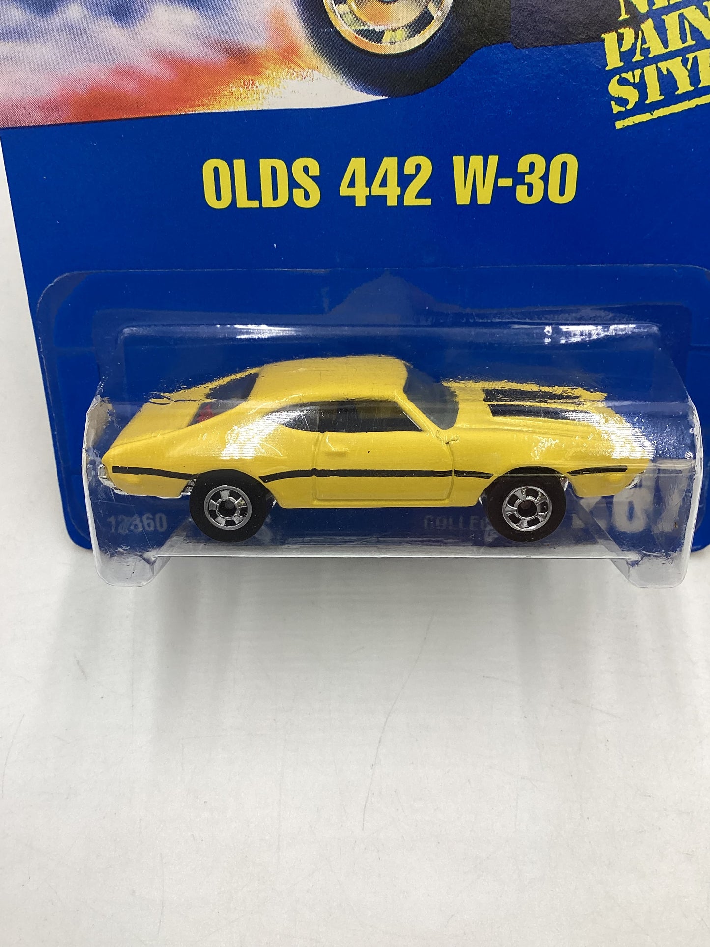 Hot Wheels Blue Card Collector No. 267 Olds 442 W-30 Yellow BW Wheels 239G