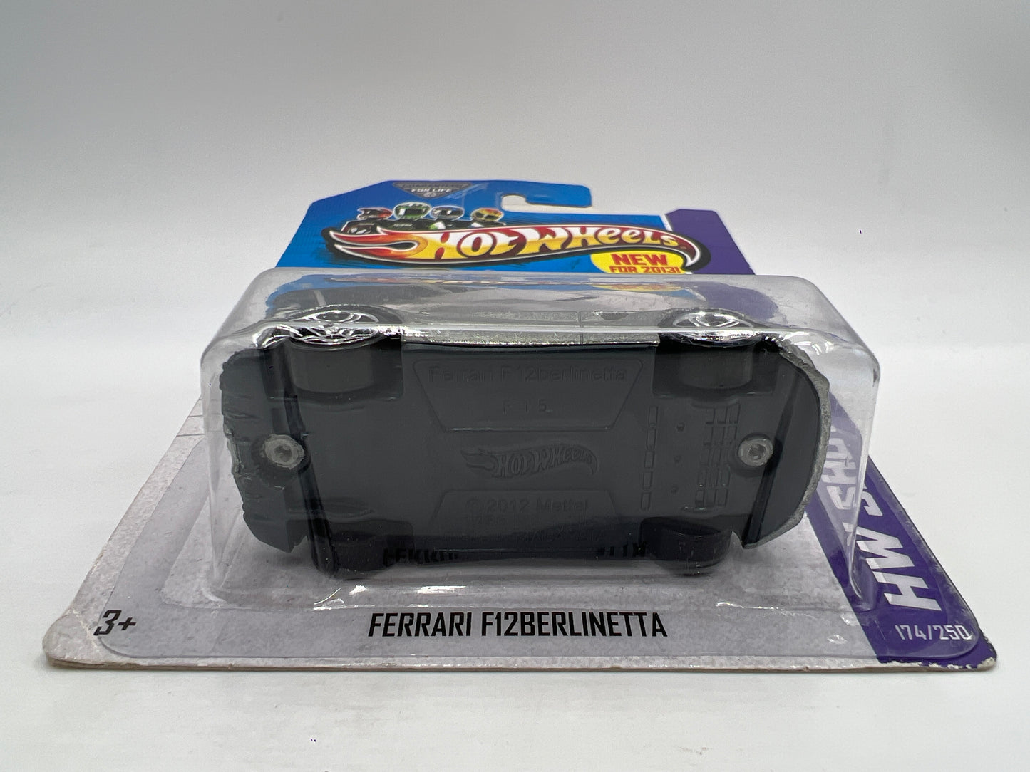 2013 Hot Wheels Walmart Exclusive Zamac 13 #174 Ferrari F12Berlinetta W/Protector
