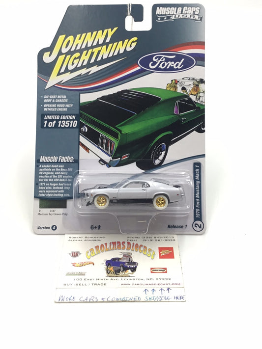 Johnny Lightning 1970 Ford Mustang Mach 1 White Lightning version