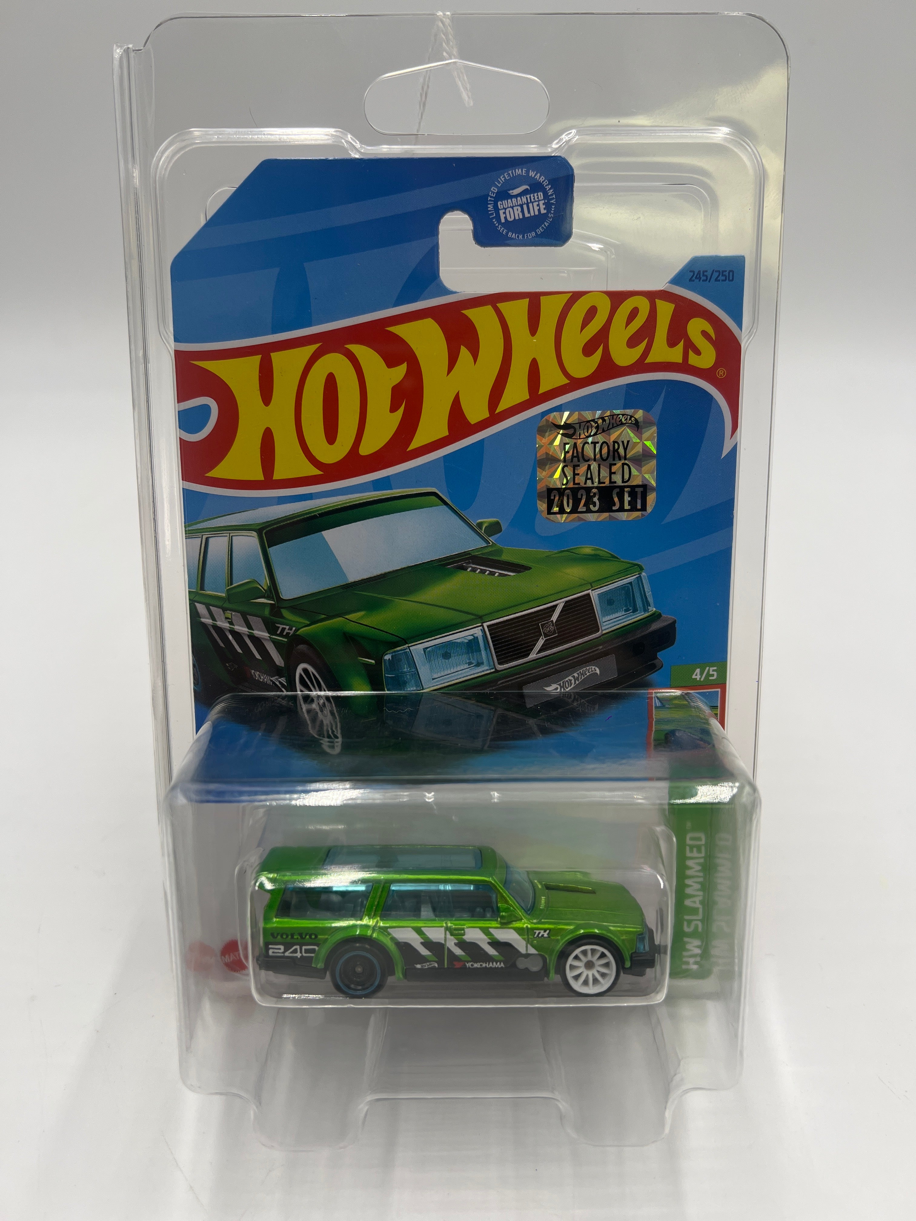 2023 Hot Wheels Volvo 240 Drift Wagon 1/1250 Super Treasure Hunt Facto –  carolinasdiecast