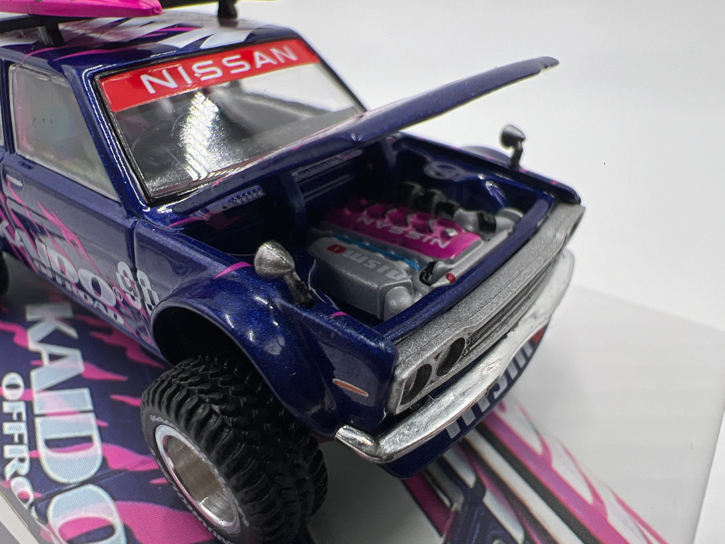 Mini GT x Kaido House #149 Datsun 510 4x4 Wagon Kaido Off-road V2 Purple W/Surfboards