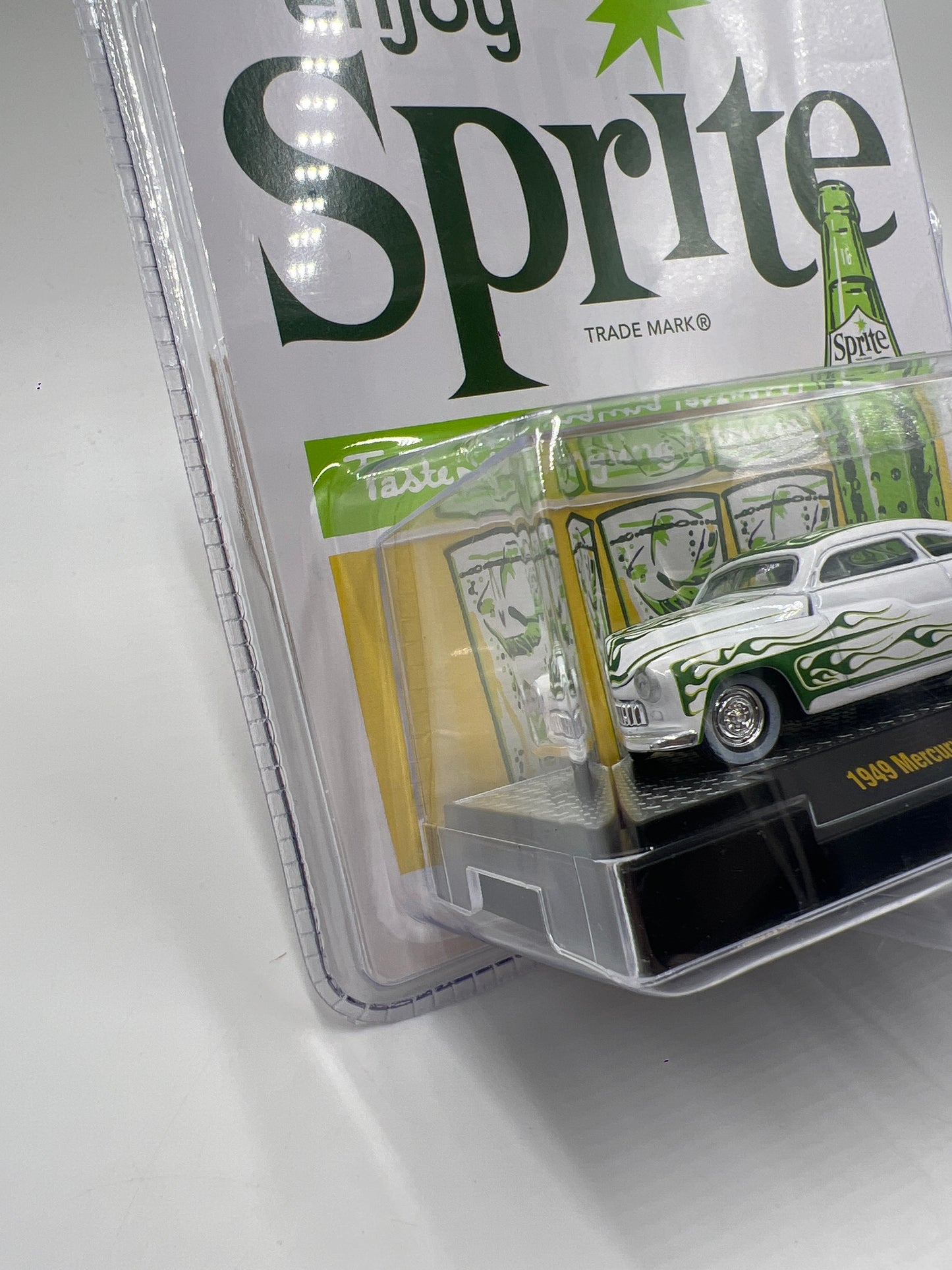 2025 M2 Machines Coca Cola Sprite 1949 Mercury Custom White A54 201C