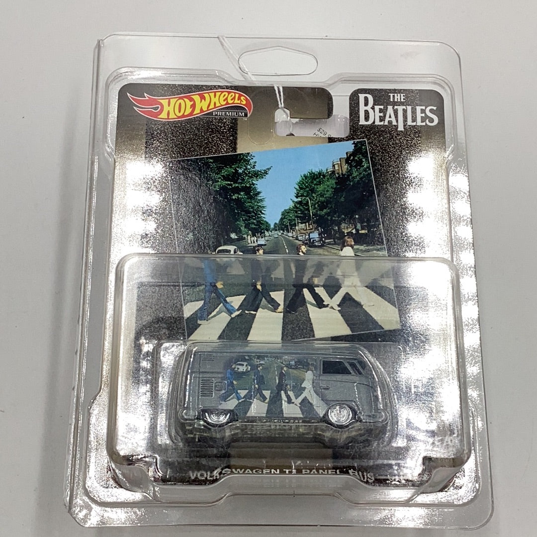 Hot Wheels Beatles Volkswagen T1 Panel Bus 5/5 with protector