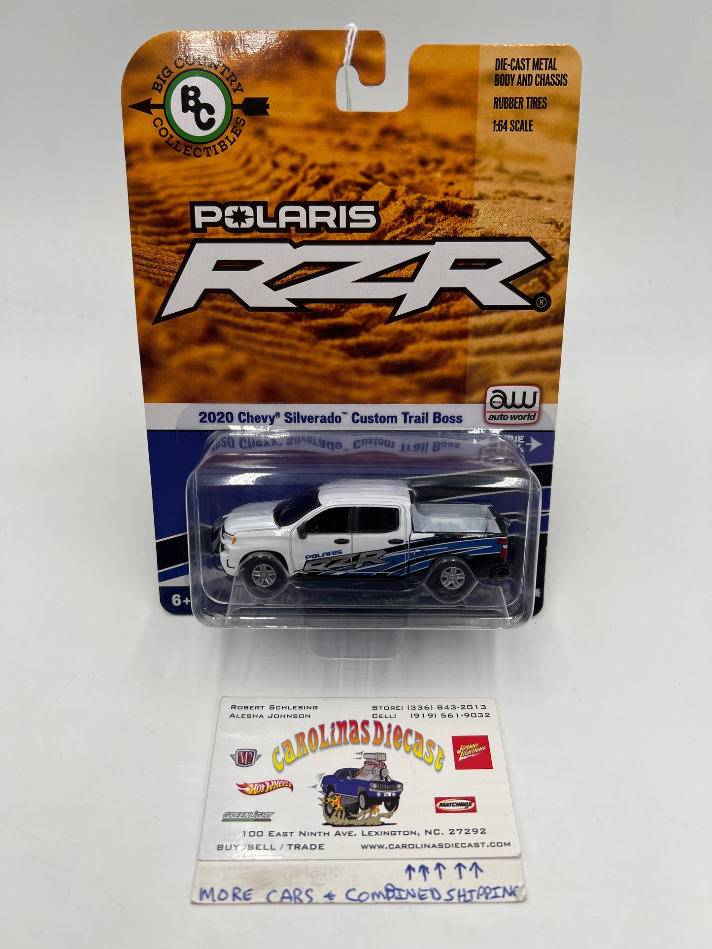 Auto World Big Country Collectibles Polaris RZR 2020 Chevy Silverado Custom Trail Boss 181D