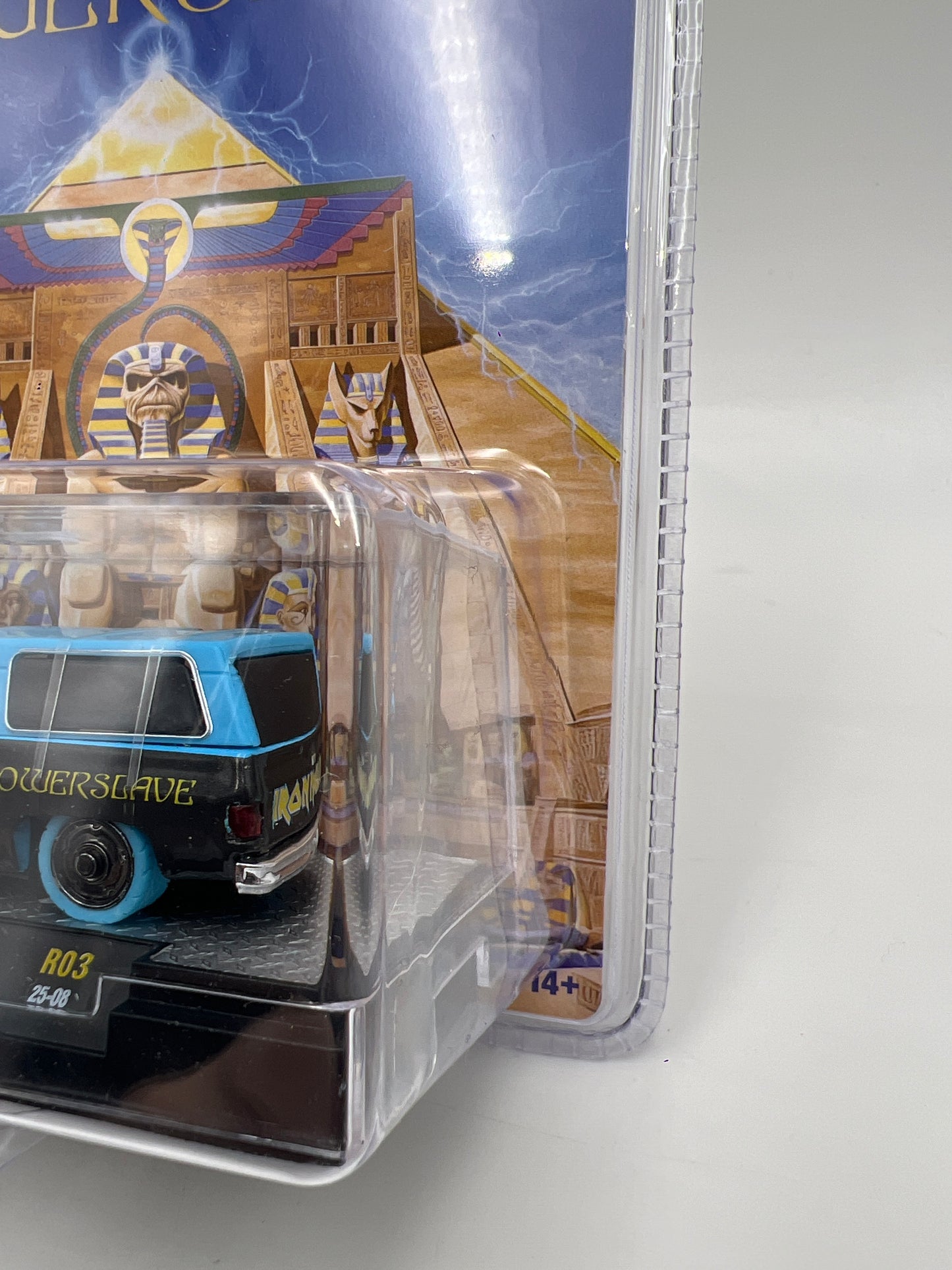 M2 Machines R03 Rock Legends Iron Maiden CHASE 1973 Chevrolet K5 Blazer