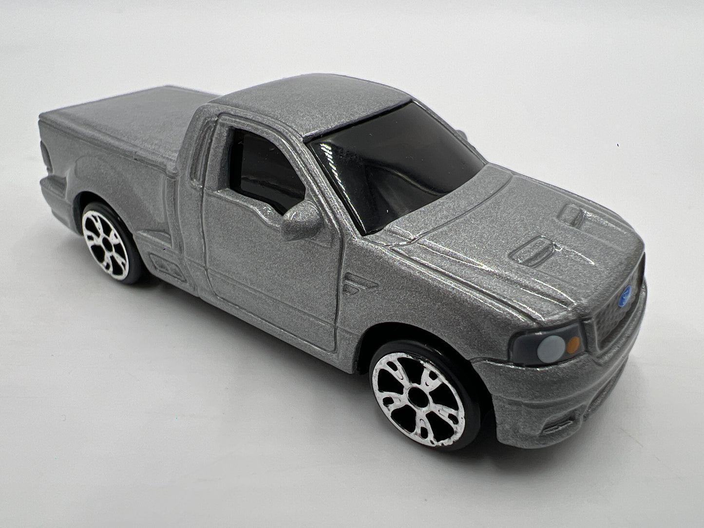 Matchbox 1/64 Superfast #2 Ford SVT Lightning Concept Silver Loose