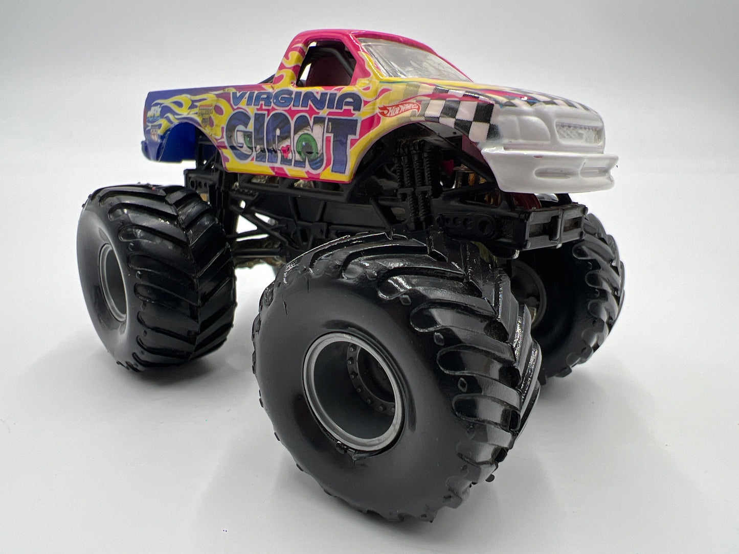 Hot Wheels 1:64 Monster Jam Small Wheel/Metal Base Virginia Giant Loose