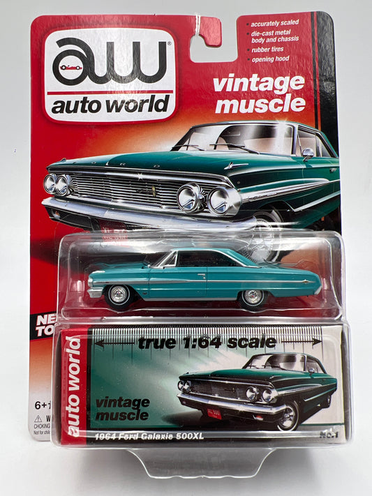 Auto World Vintage Muscle #1 1964 Ford Galaxie 500XL Light Blue