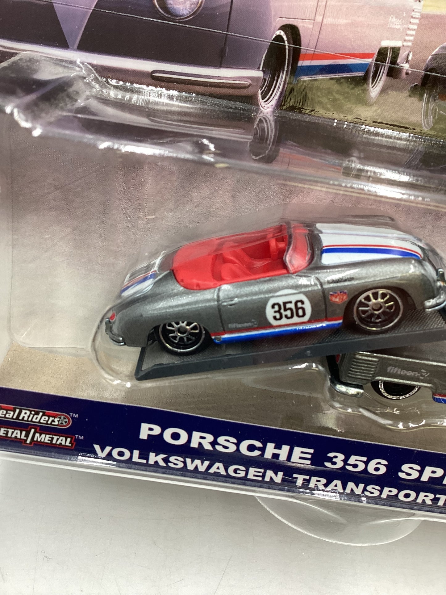 2018 Hot Wheels Team transport #1 Porsche 356 Speedster & Volkswagen Transporter T1 Pickup with Protector