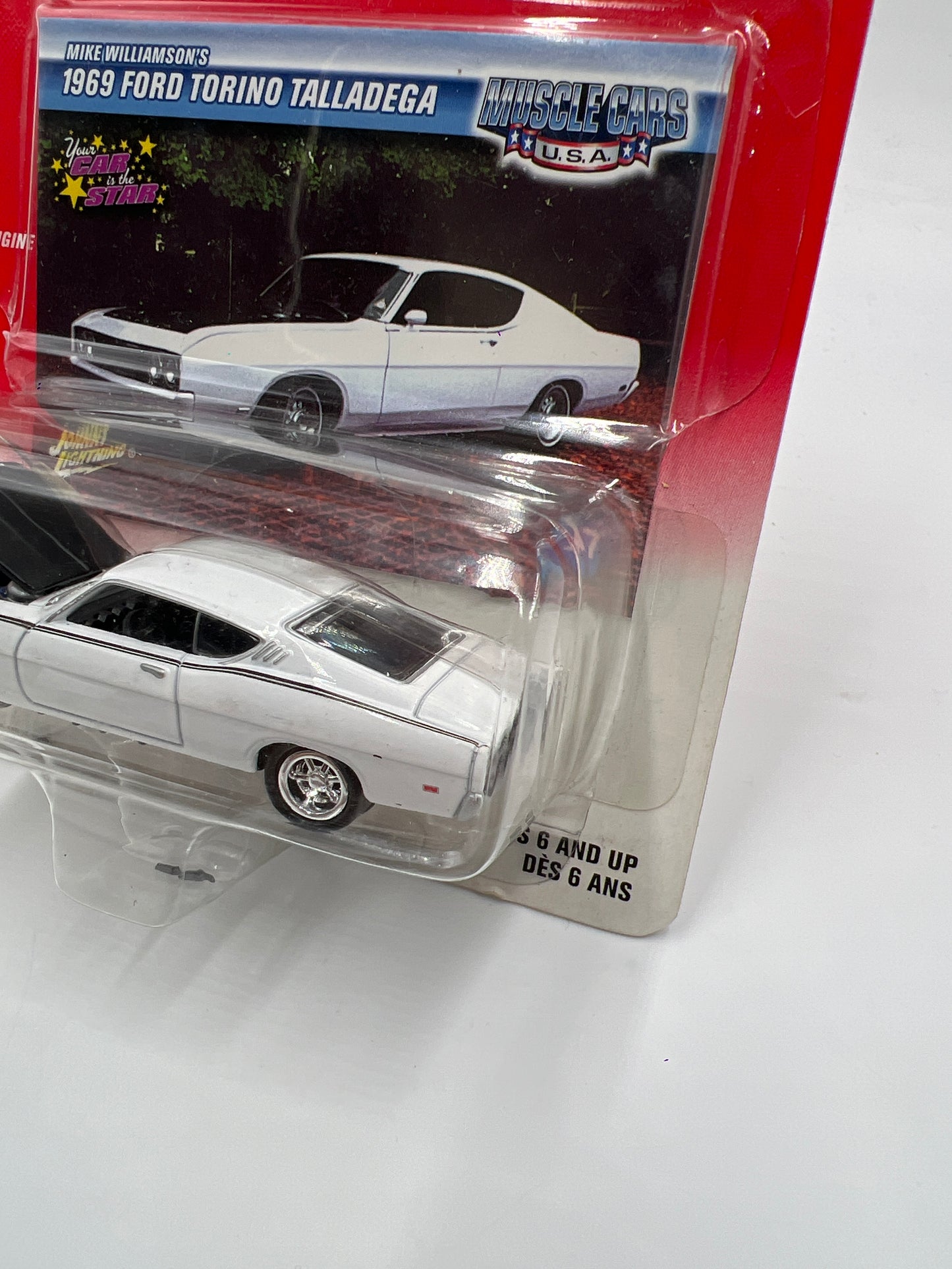 Johnny Lightning Muscle Cars USA #17 1969 Ford Torino Talladega 220A