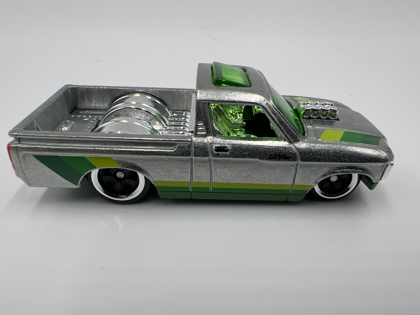 Hot Wheels 1/64 Walmart Exclusive Zamac Truck Set Custom 1972 Chevy Luv Loose