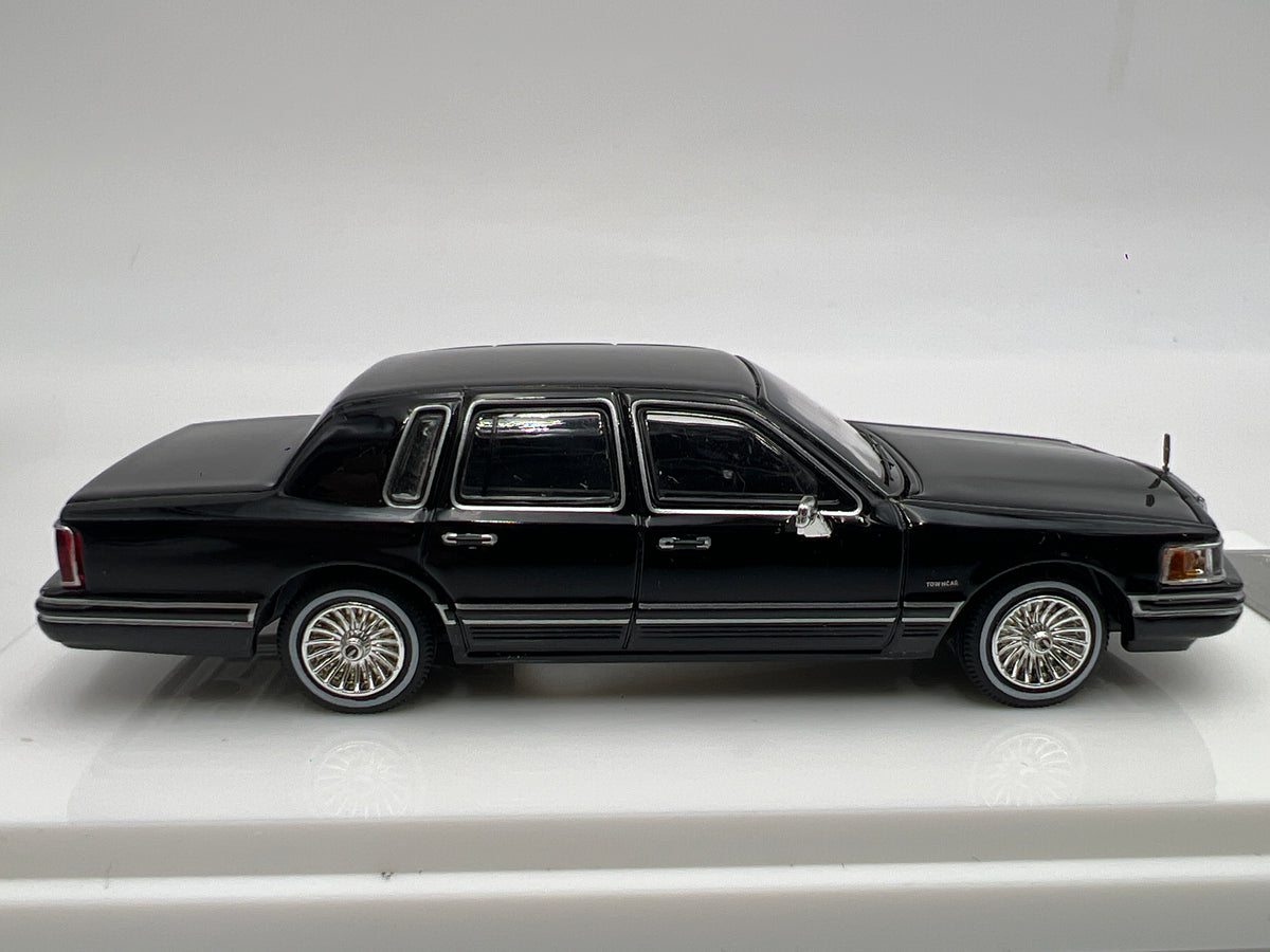 MK Miniatures 1/64 Scale Lincoln Town Car Black