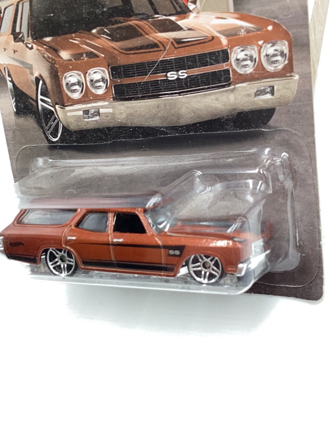 Hot Wheels Garage 2/10 70 Chevelle SS Wagon 151A