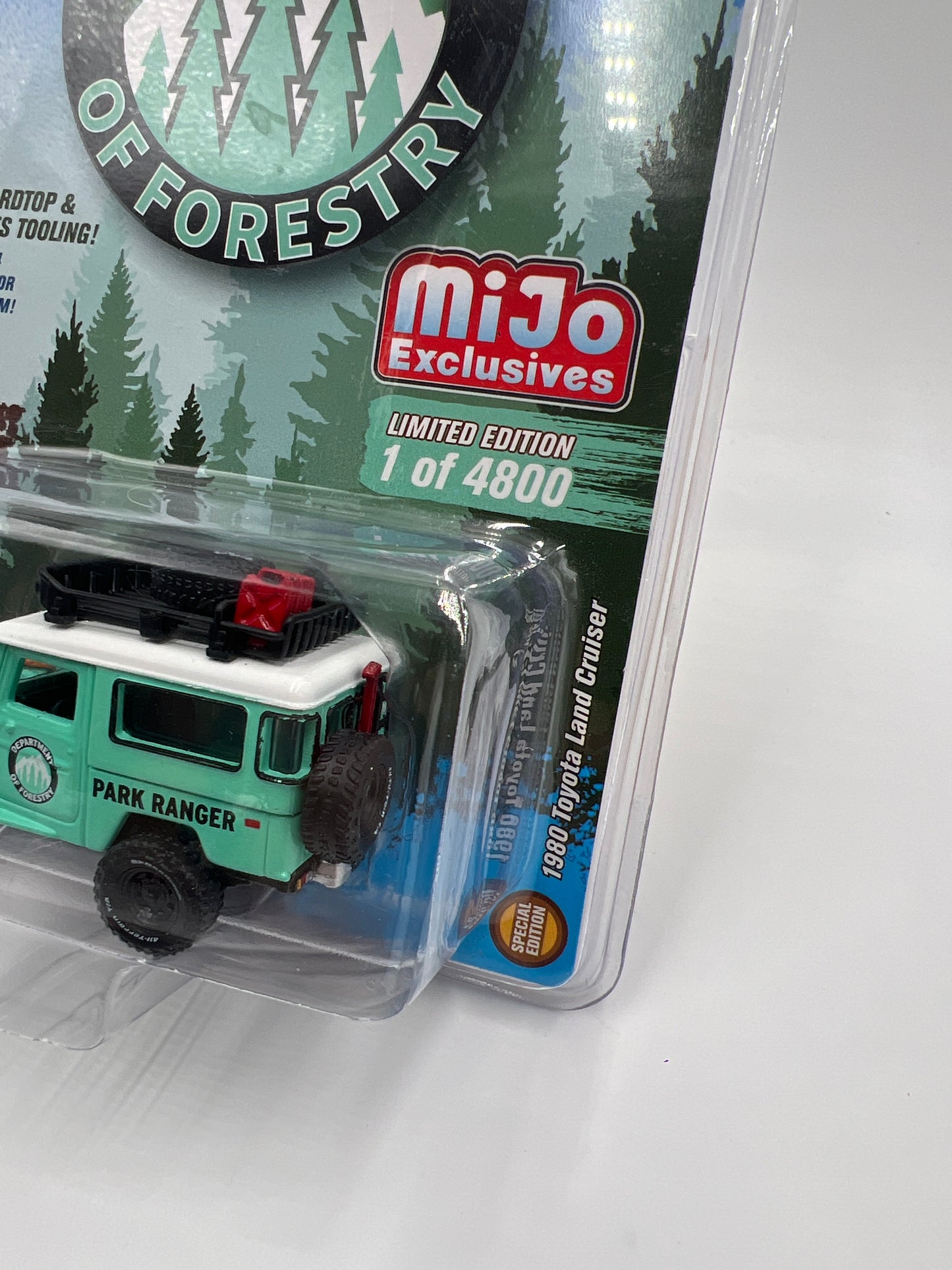Johnny Lightning MiJo Exclusives 1/4800 Off Road Department of Forestry 1980 Toyota Land Cruiser Park Ranger