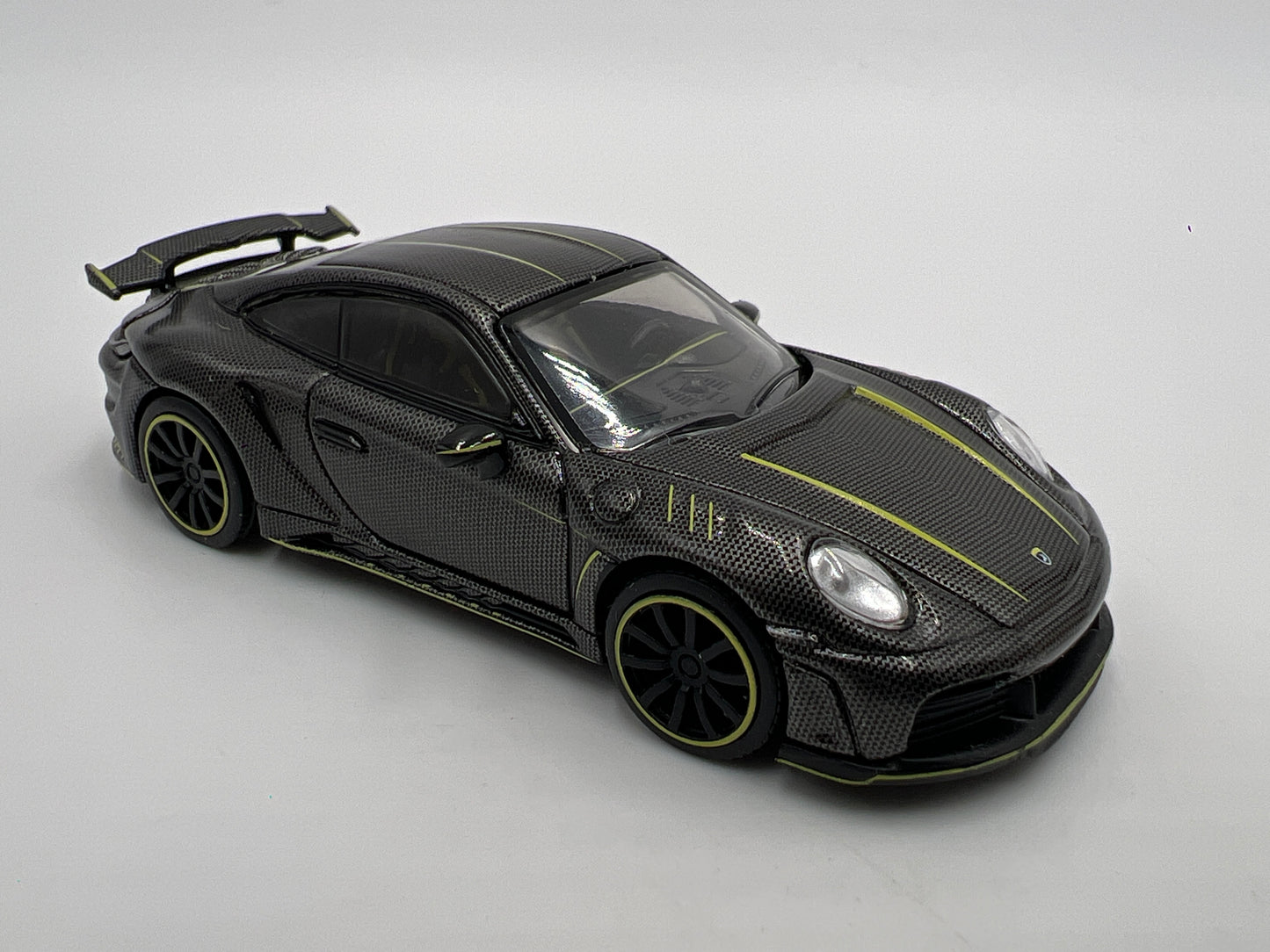 Pop Race 1/64 Porsche 992 Stinger GTR Full Carbon Fiber PR64-17