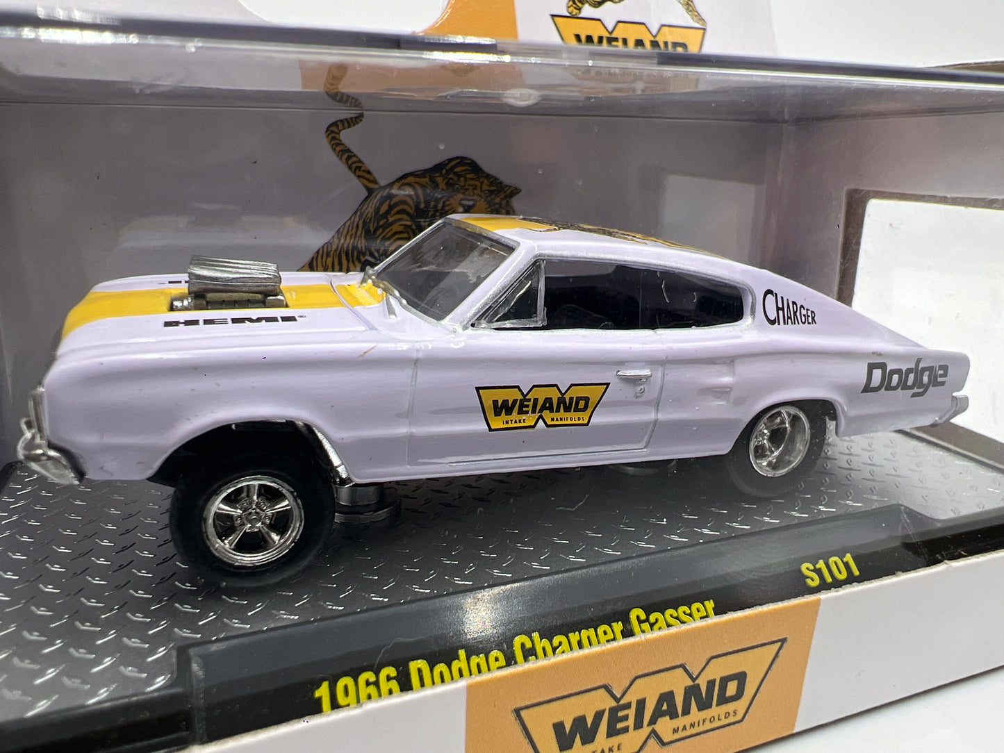 M2 Machines 1966 Dodge Charger Gasser White Weiand S101
