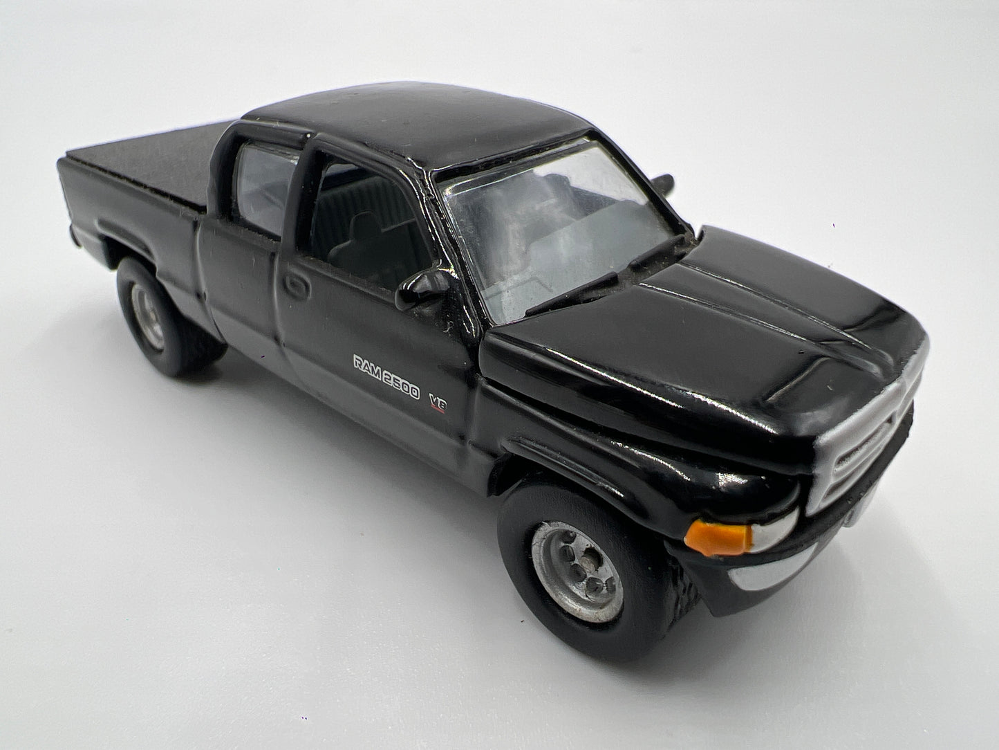 Johnny Lightning 1/64 Mopar or No Car 1996 Dodge Ram Black Loose