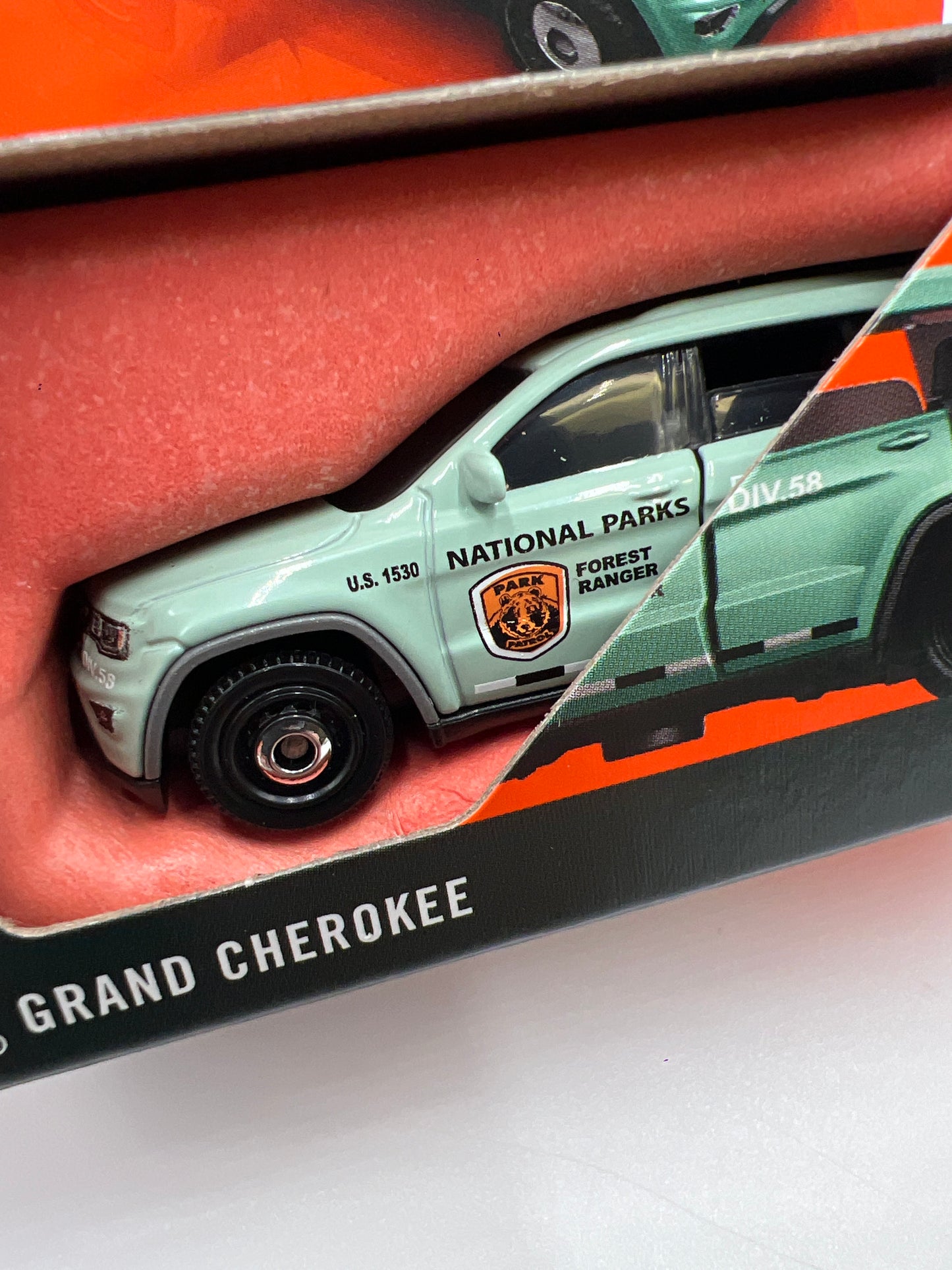 2025 Matchbox Moving Parts #17 National Parks Jeep Grand Cherokee Green 169G