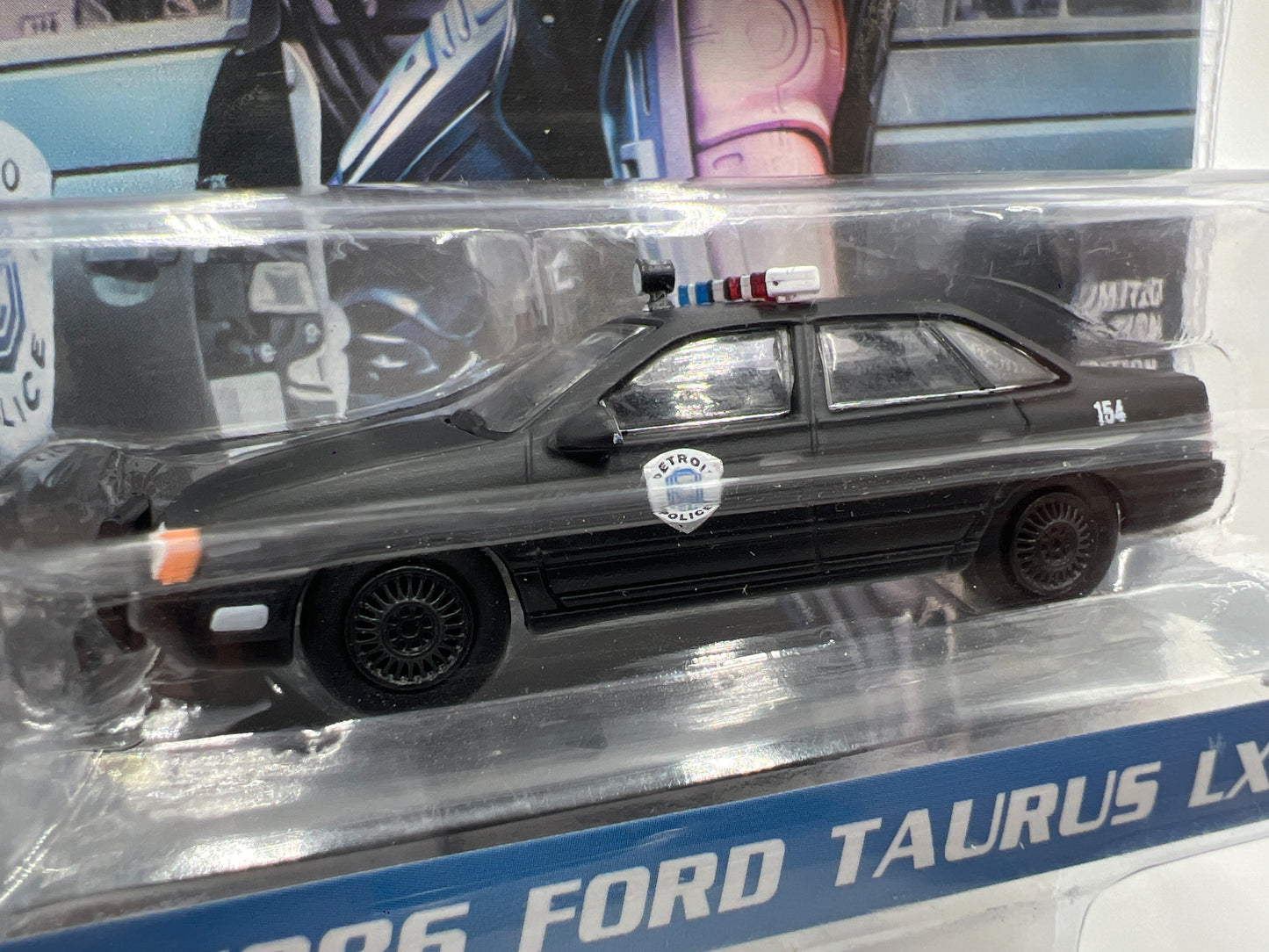 Greenlight Hollywood Series 34 Robocop 1986 Ford Taurus LX Black 177C