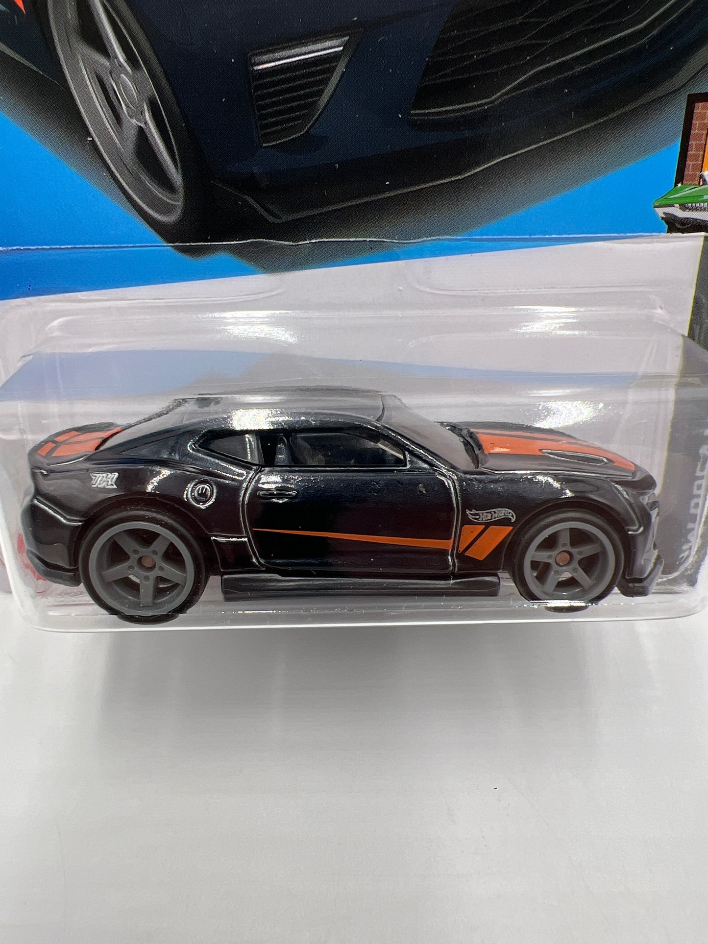 2024 Hot Wheels Super Treasure Hunt #32 18 Camaro SS Black W/Protector