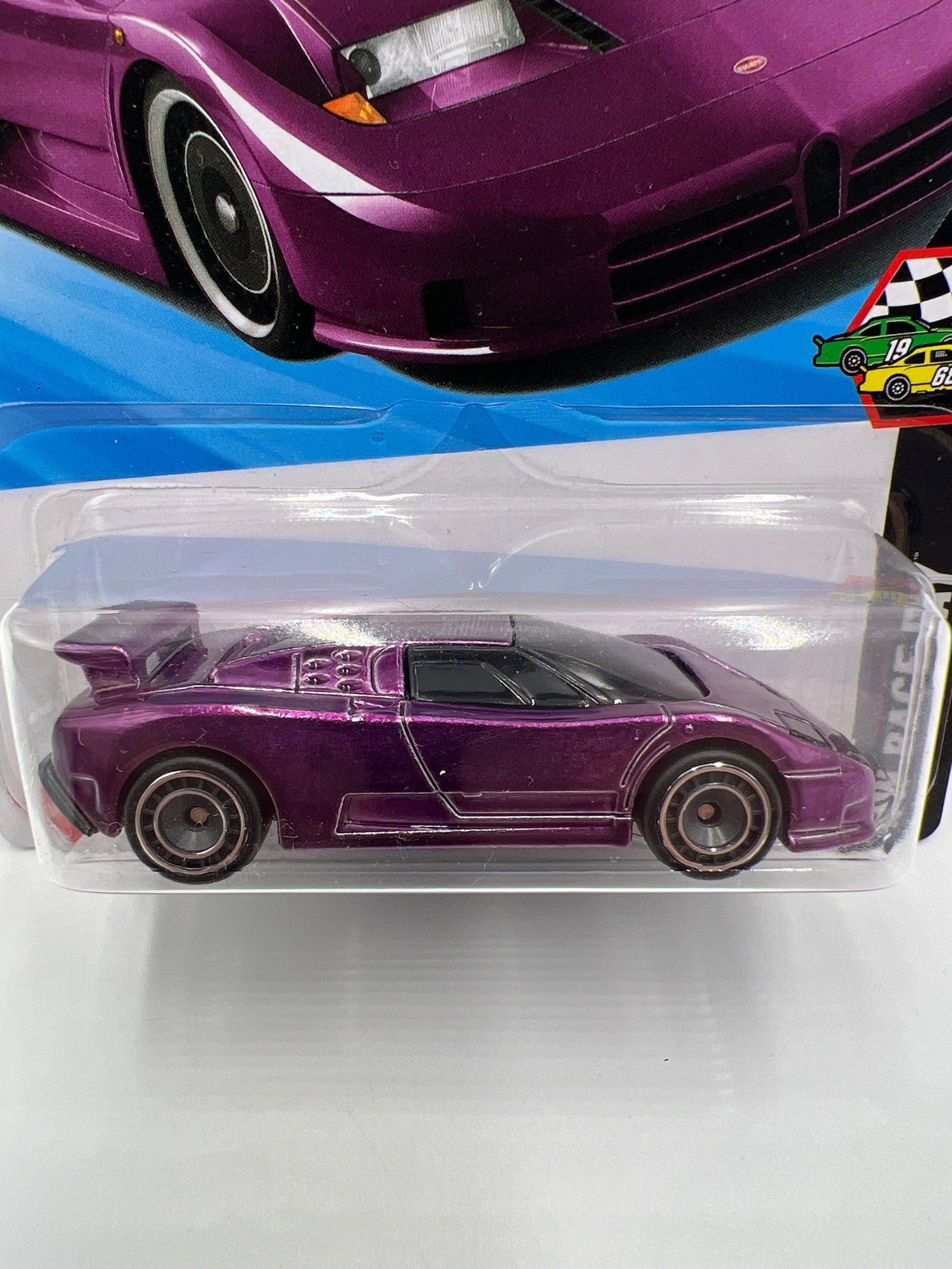 2025 Hot Wheels Super Treasure Hunt #221 94 Bugatti EB110 SS Purple W/Protector