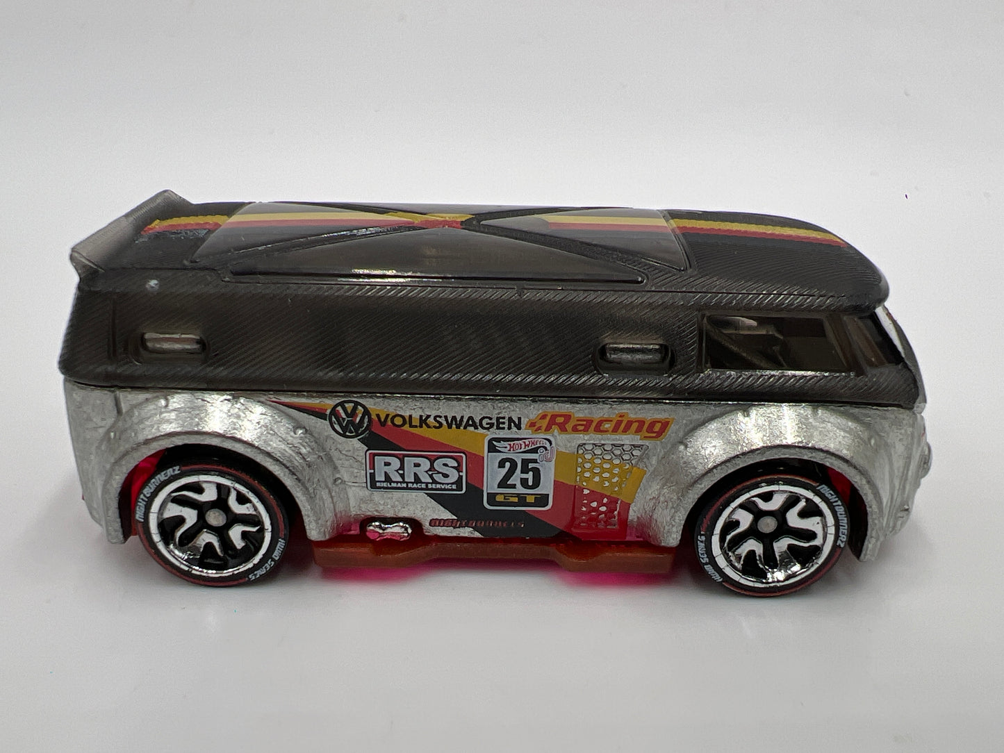 Hot Wheels iD Nightburnerz Series 1 #5 Volkswagen T1-GTR Silver
