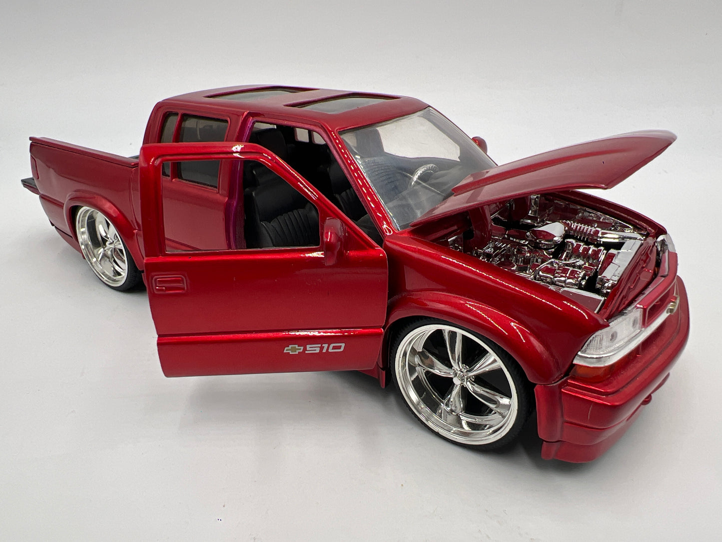 Jada 1/24 Scale Dub City 2000 Chevrolet S-10 Red Loose