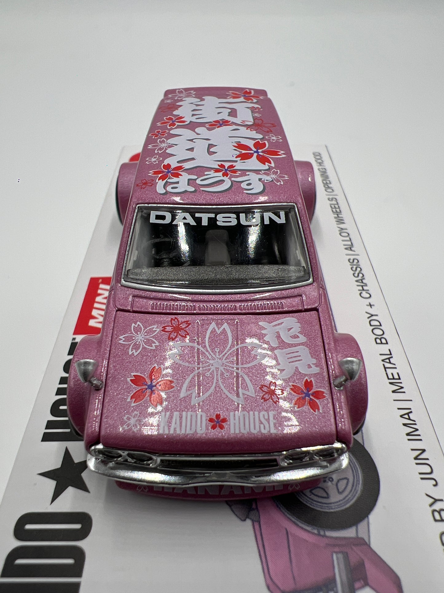 Mini GT Kaido House #012 Datsun 510 Wagon Pink