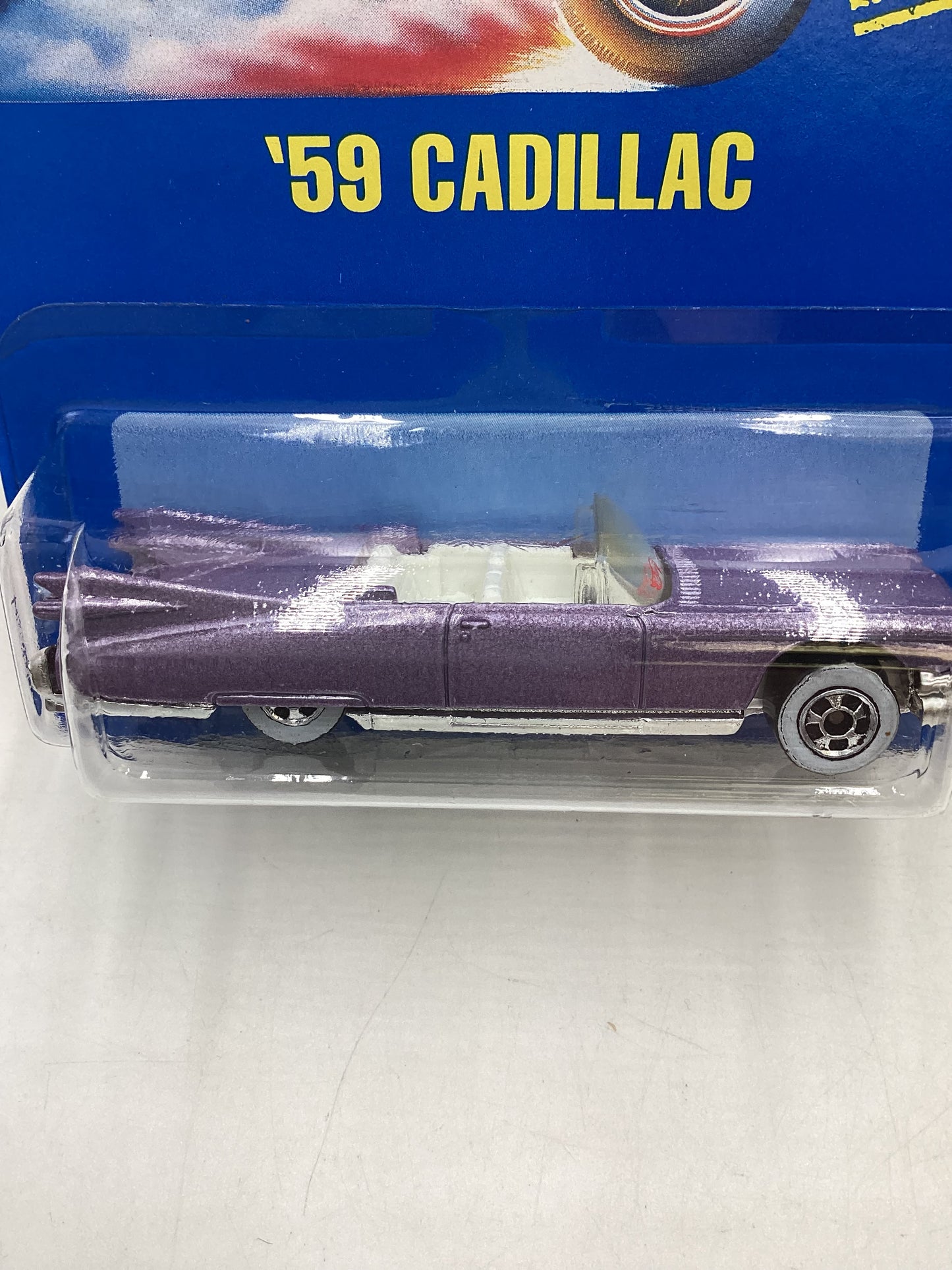 Hot Wheels Blue Card Collector No. 266 59 Cadillac Purple WW Wheels 239F