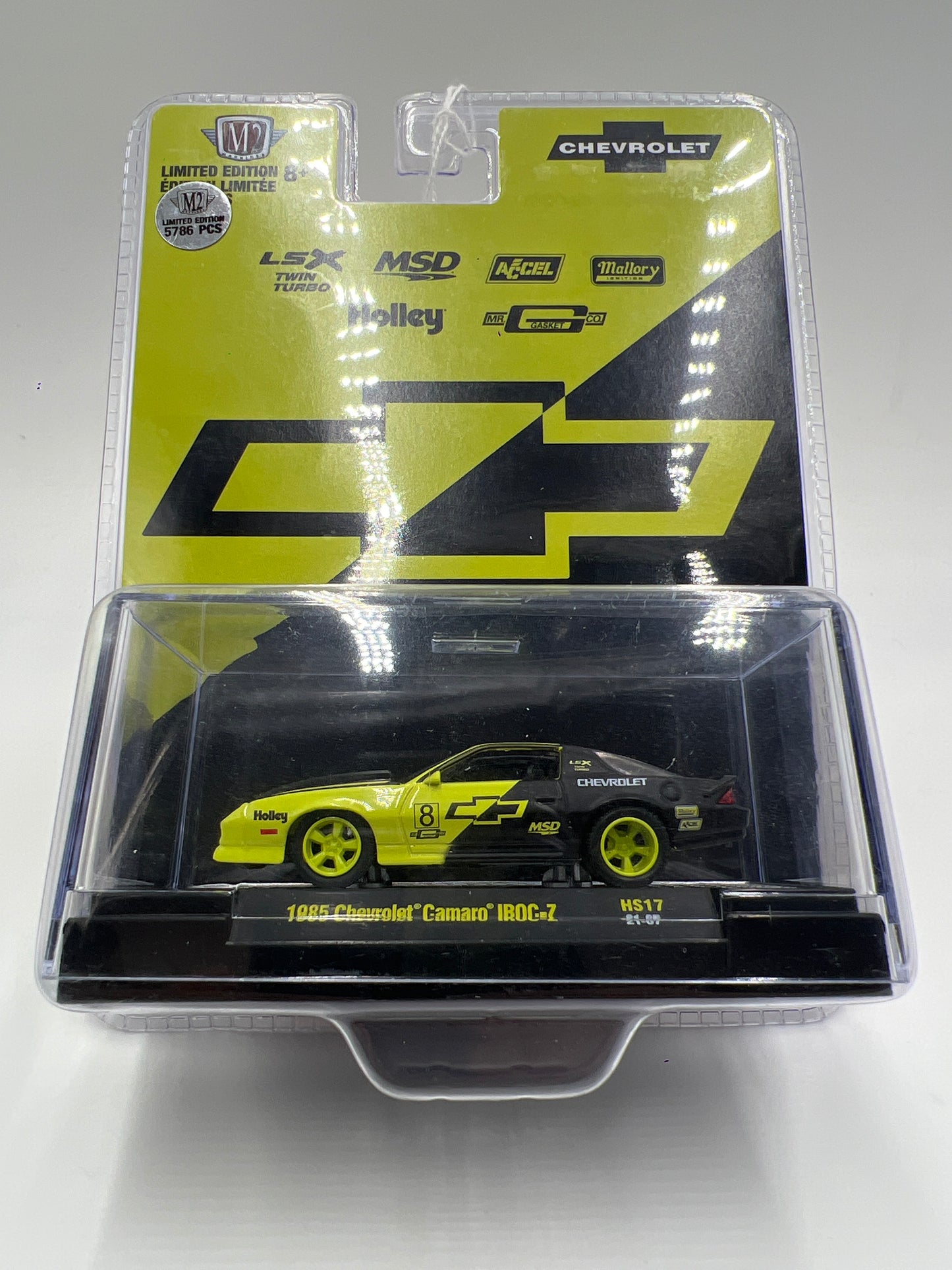 M2 Machines Hobby Exclusive 1985 Chevrolet Camaro IROC-Z HS17 194D