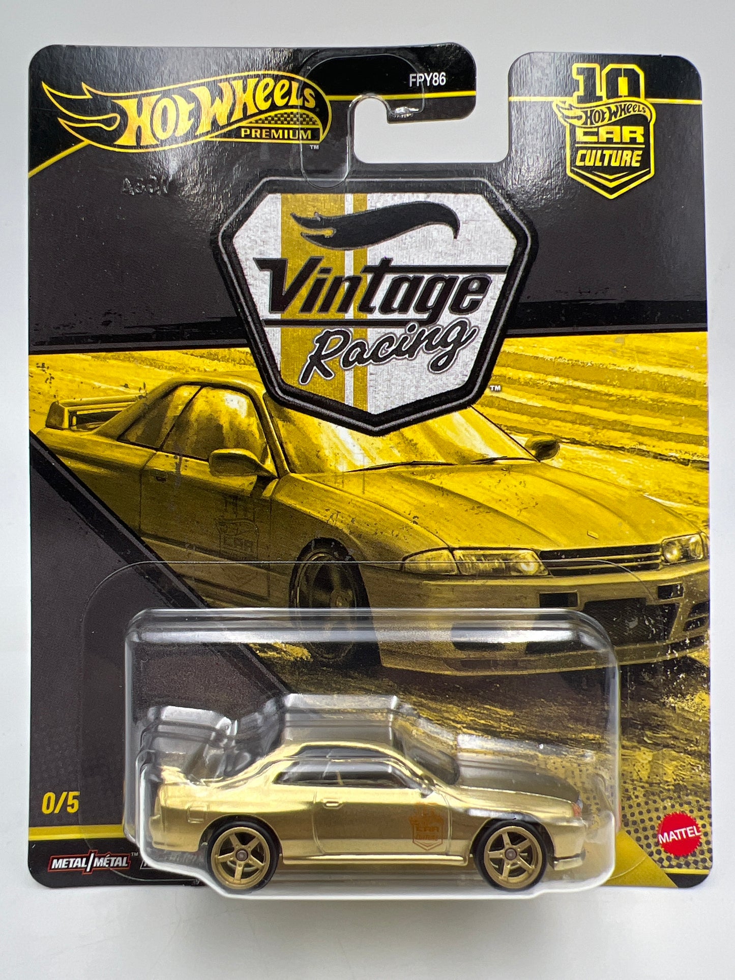 2026 Hot Wheels Vintage Racing CHASE #0 Nissan Skyline GT-R BNR32 Gold W/Protector