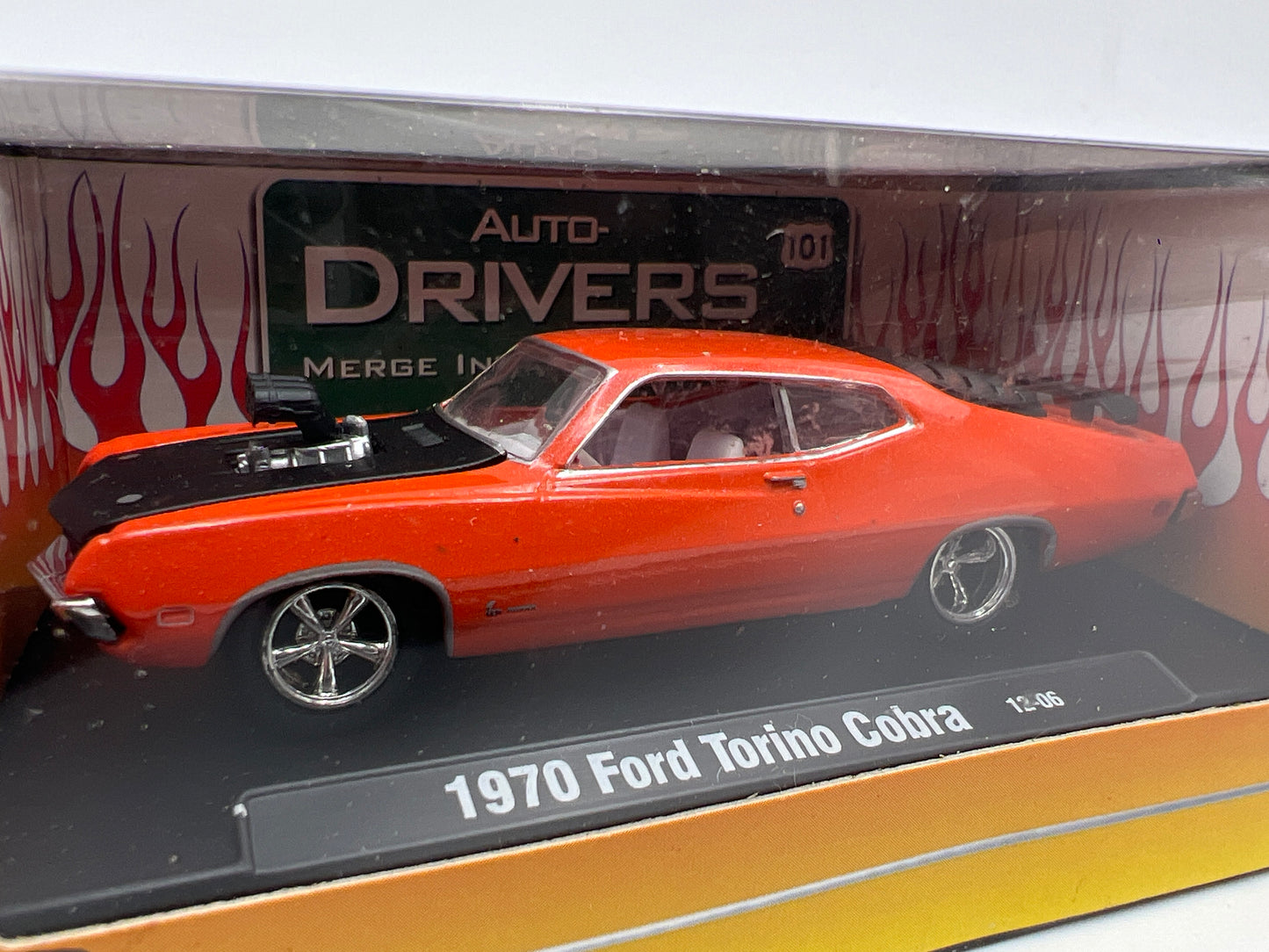 M2 Machines 12-06 Auto Drivers 1970 Ford Torino Cobra Orange