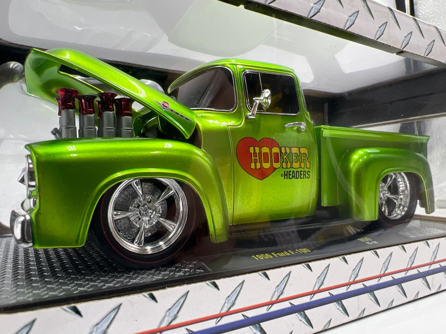 M2 Machines 1/24 Ground Pounders 1956 Ford F-100 Hooker Headers Green R50
