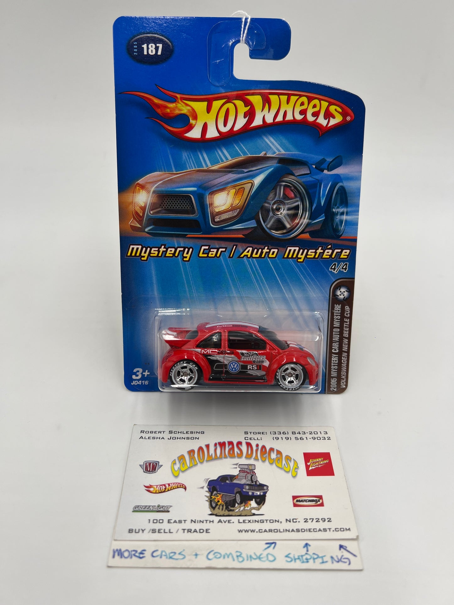 2005 Hot Wheels Mystery Car #187 Volkswagen New Beetle Cup Red W/Real Riders