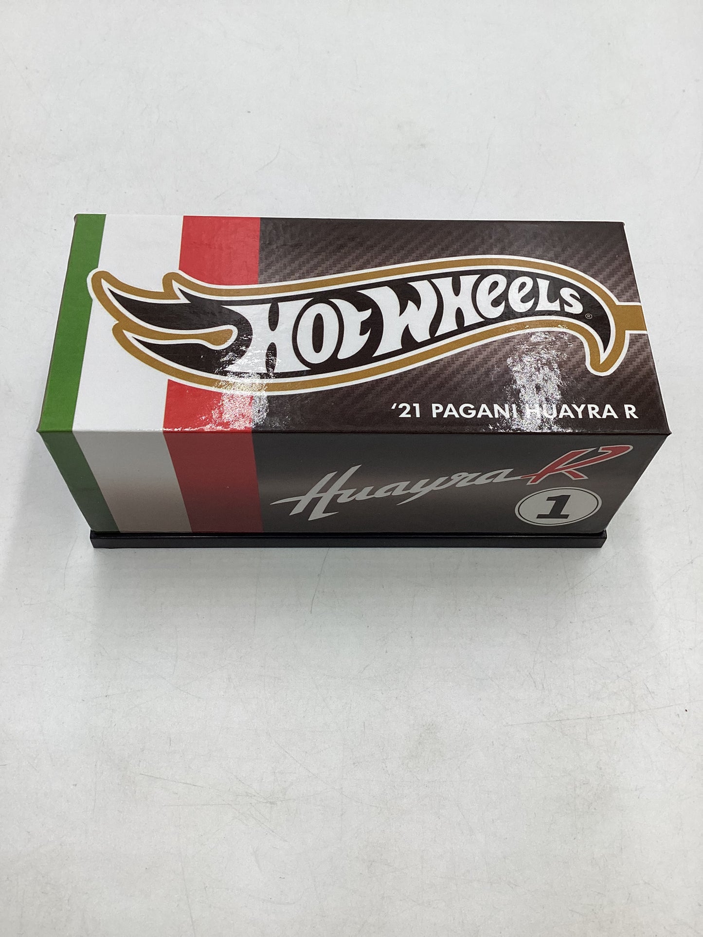 2024 Hot Wheels RLC Exclusive 21 Pagani Huayra R