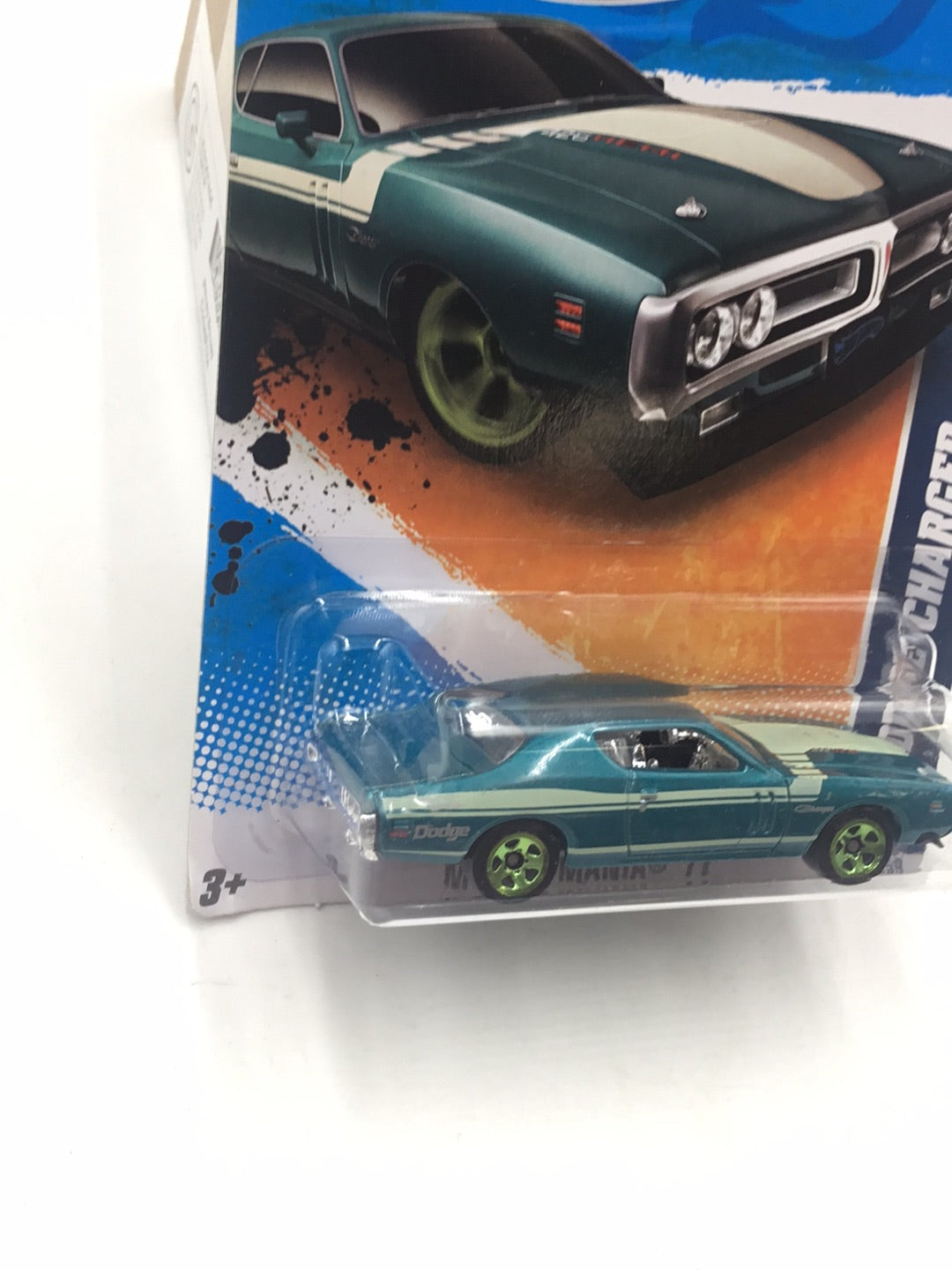 2011 Hot Wheels #108 71 Dodge Charger GG4
