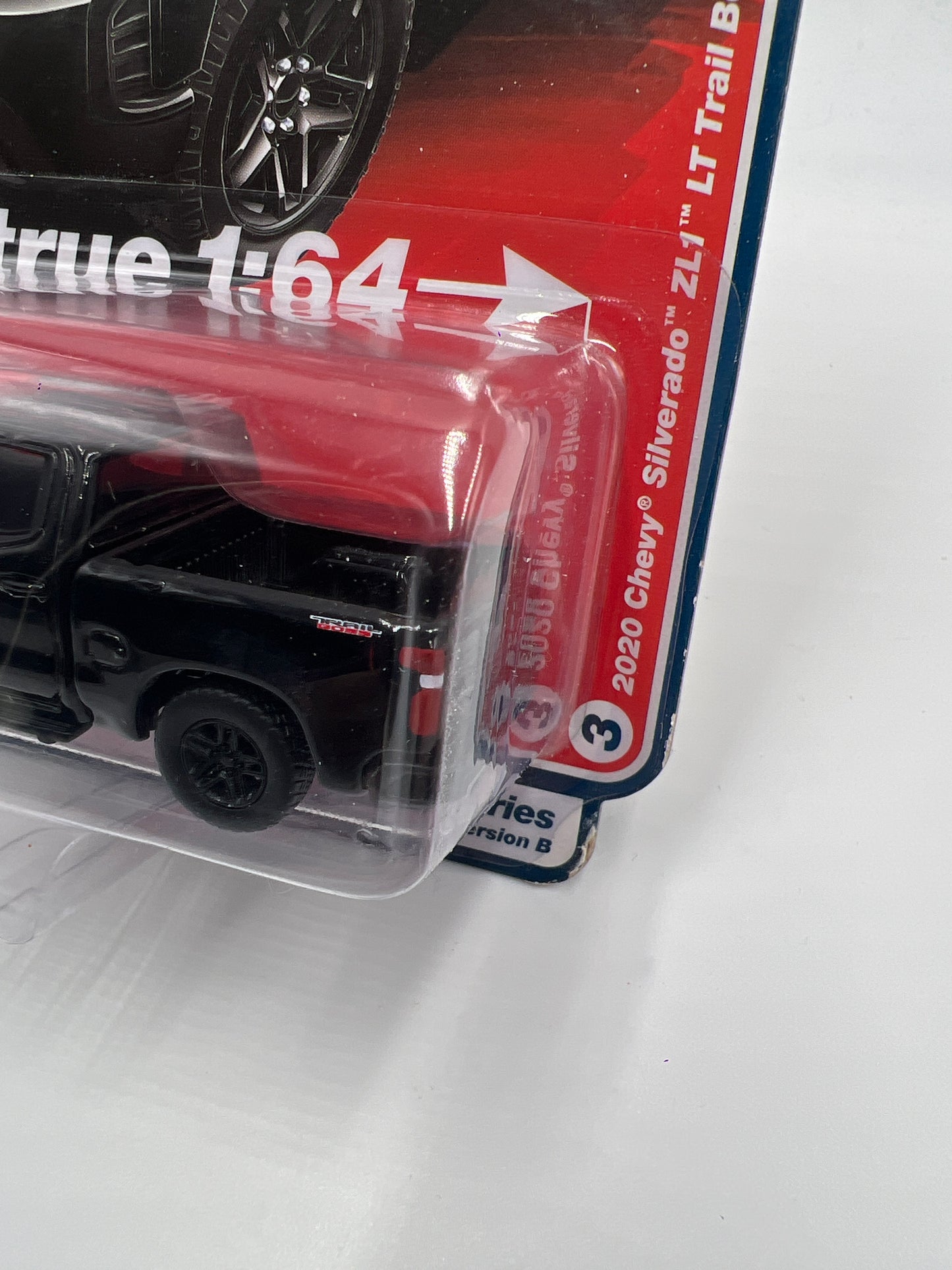 Auto World Muscle Trucks Release 5 Version B 2020 Chevy Silverado ZL1 LT Trail Boss Black