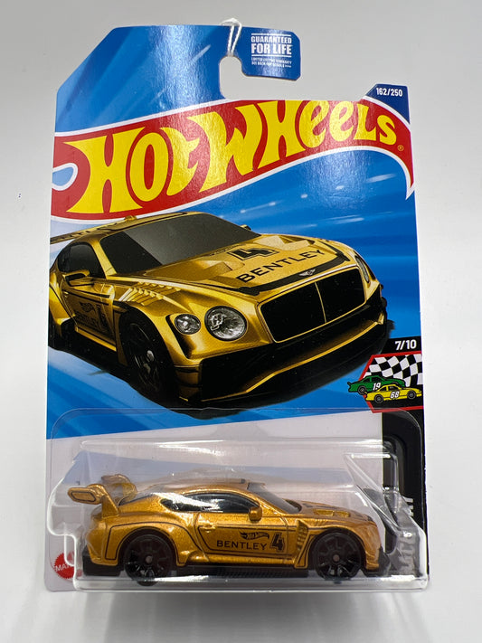 2025 Hot Wheels Q Case Race Day #162 2018 Bentley Continental GT3 Gold 62D