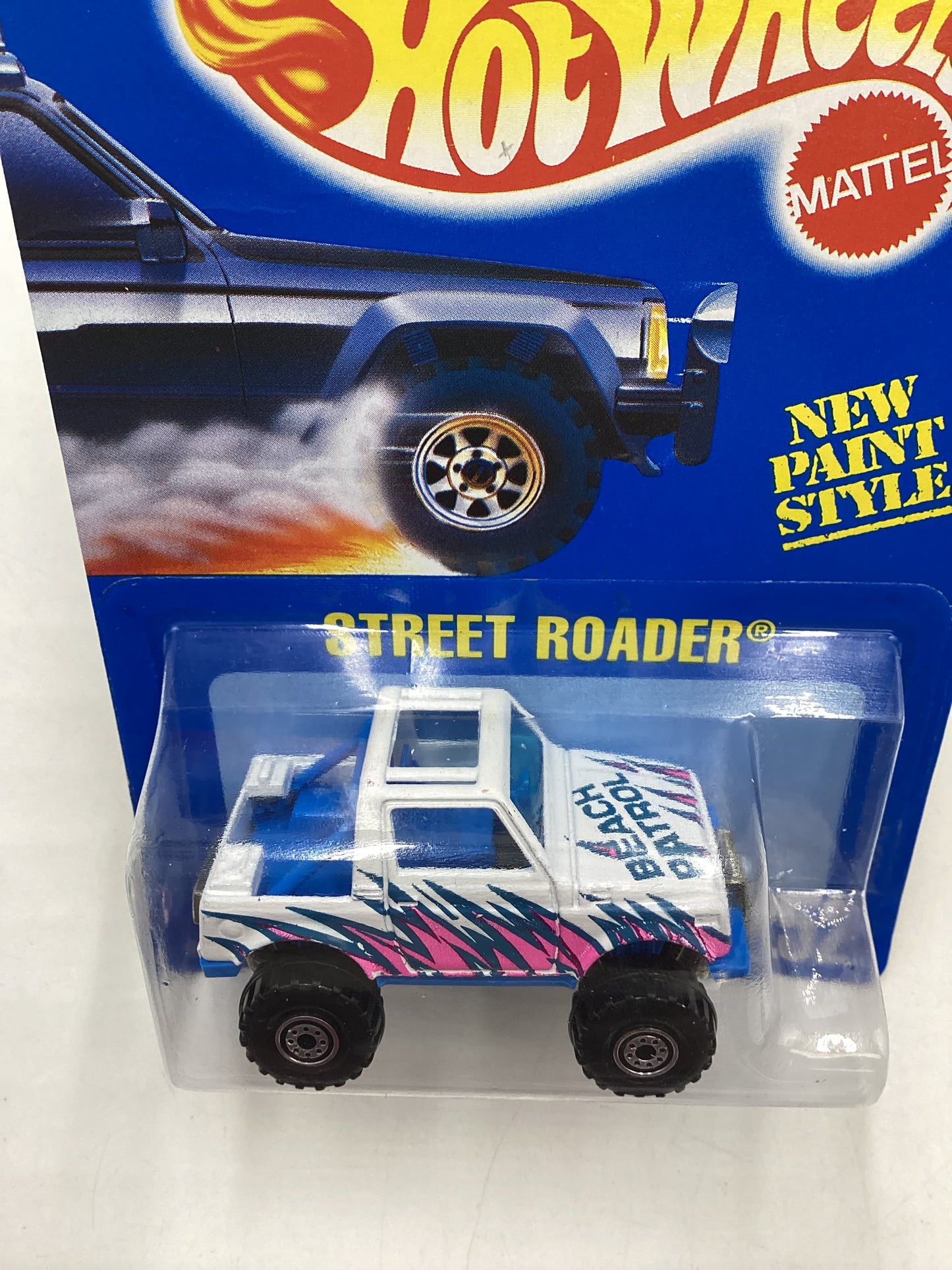 Hot Wheels Blue Card Collector No. 252 Street Roader CT White Wheels 239D