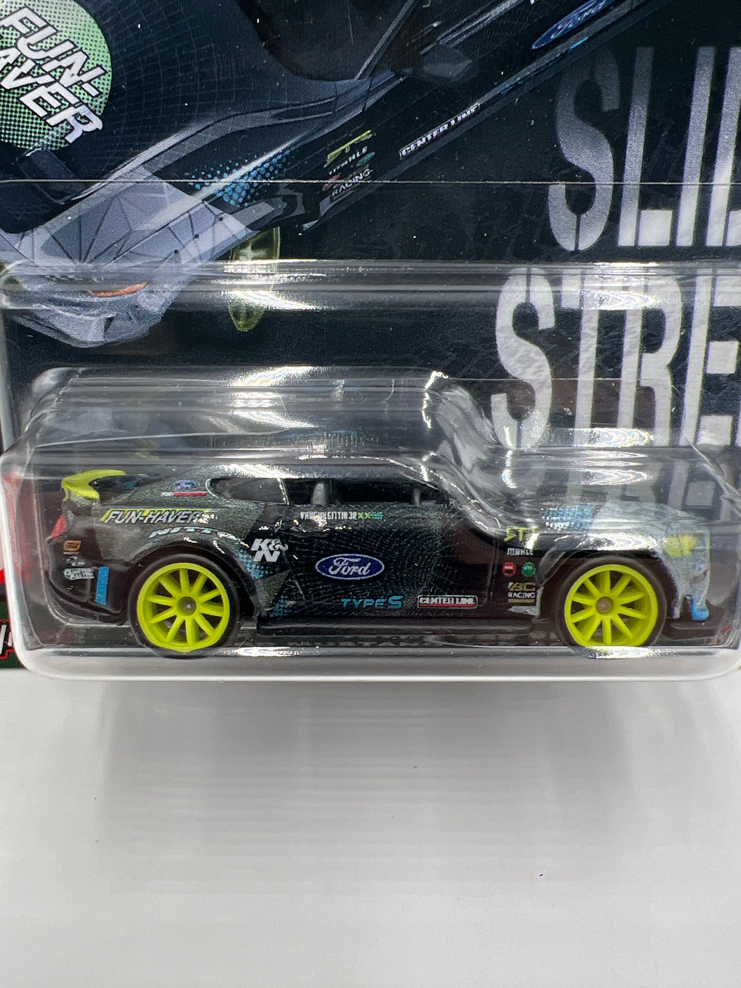 Hot Wheels Premium Slide Street #5 20 Ford Mustang RTR Spec 5 245E