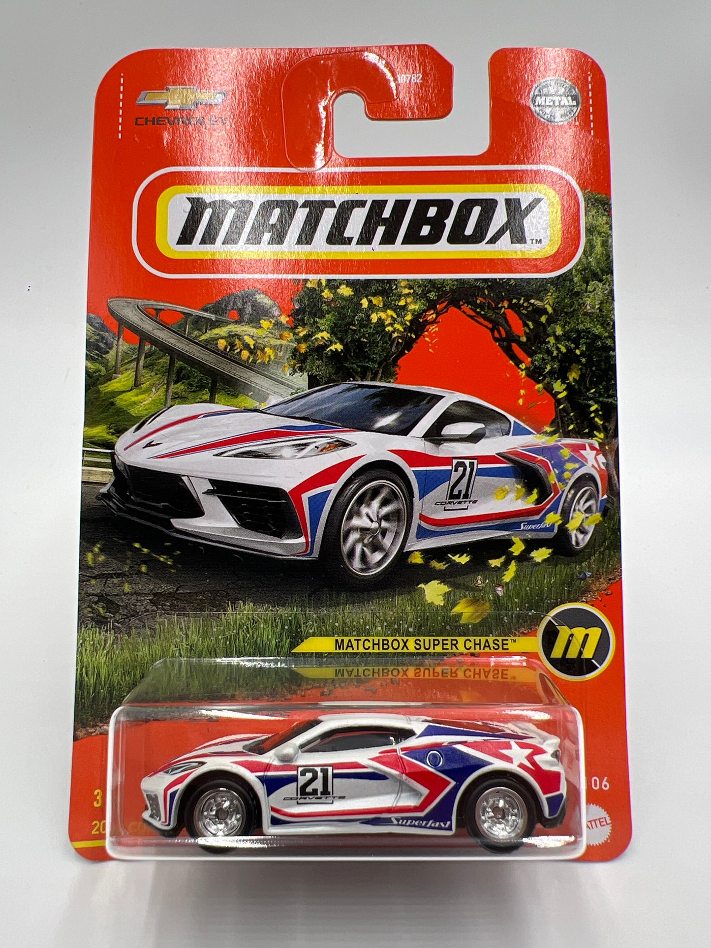 Matchbox Super Chase #106 2020 Corvette C8 White W/Protector