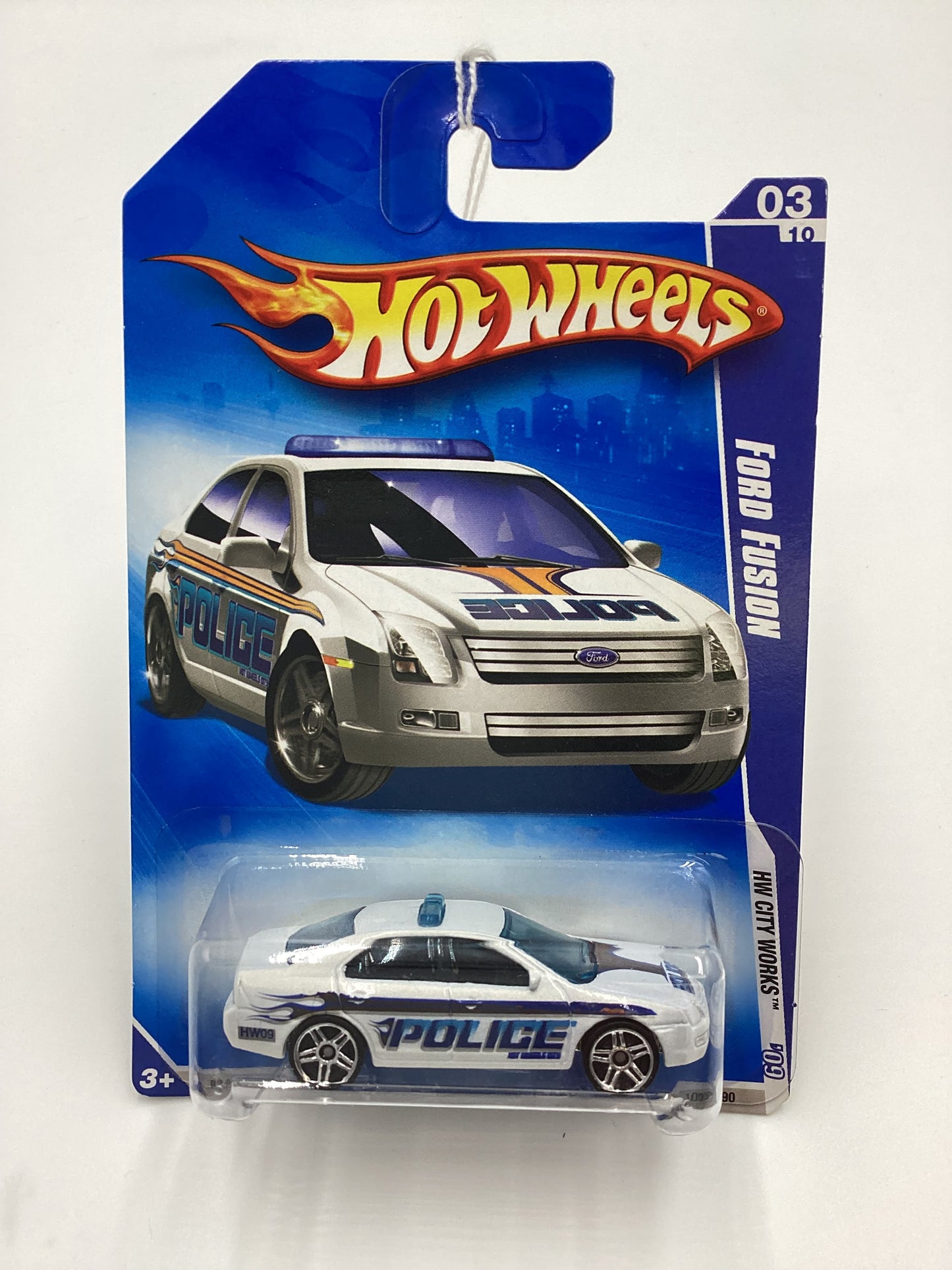 2009 Hot Wheels #109 Ford Fusion Police White 35F