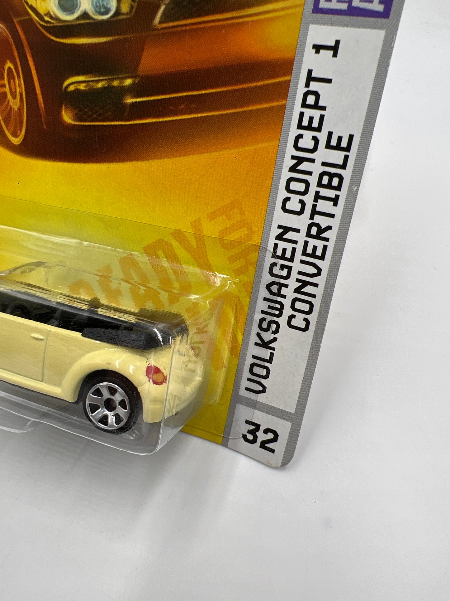 Matchbox Metro Rides #32 Volkswagen Concept 1 Convertible Yellow 216P