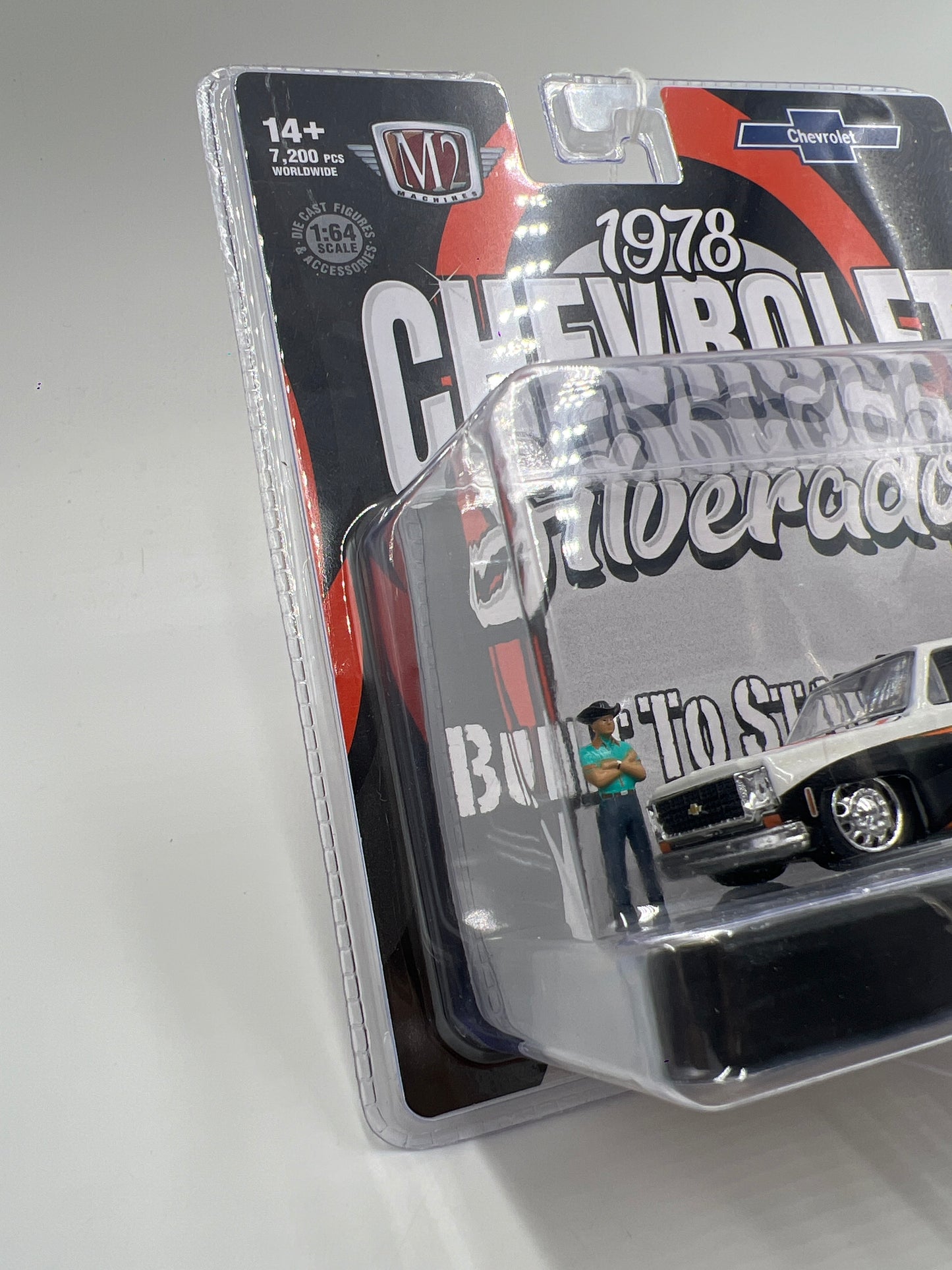 2025 M2 Machines Diorama 1978 Chevrolet Silverado Super 30 R13 195F