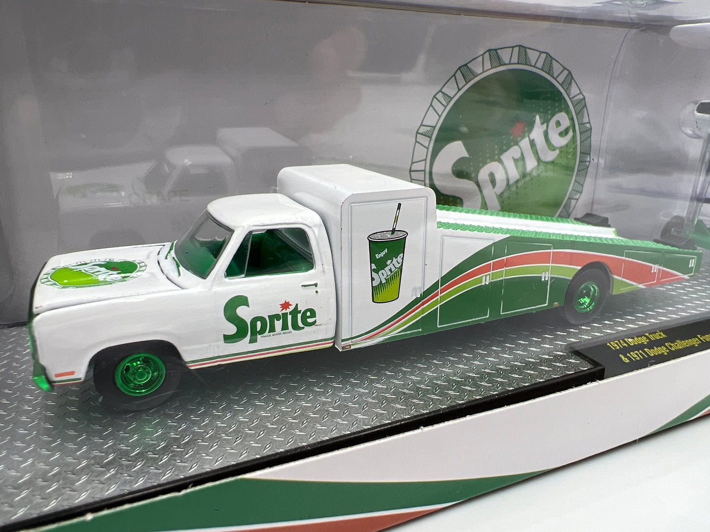 M2 Machines Auto Haulers CHASE Sprite 1974 Dodge Truck & 1971 Dodge Challenger Funny Car TW39