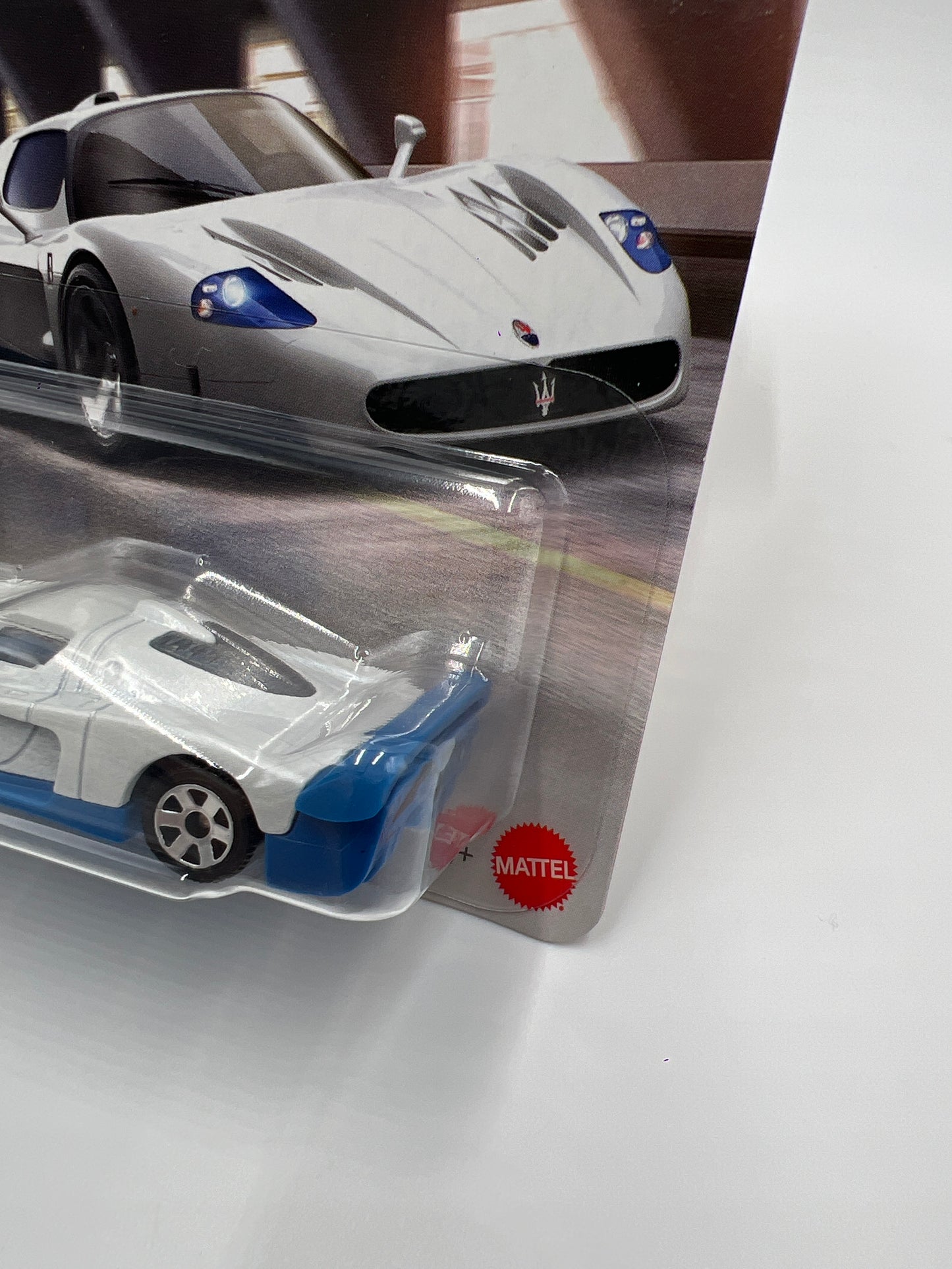 2025 Matchbox #86 2004 Maserati MC12 White 216C