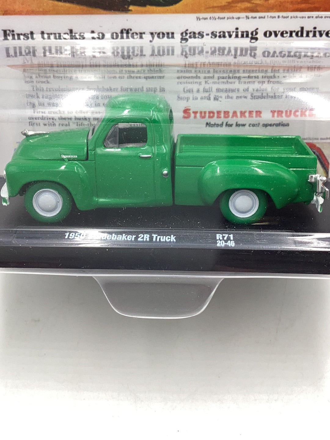 M2 Machines auto-drivers 1950 Studebaker 2R Truck CHASE R71