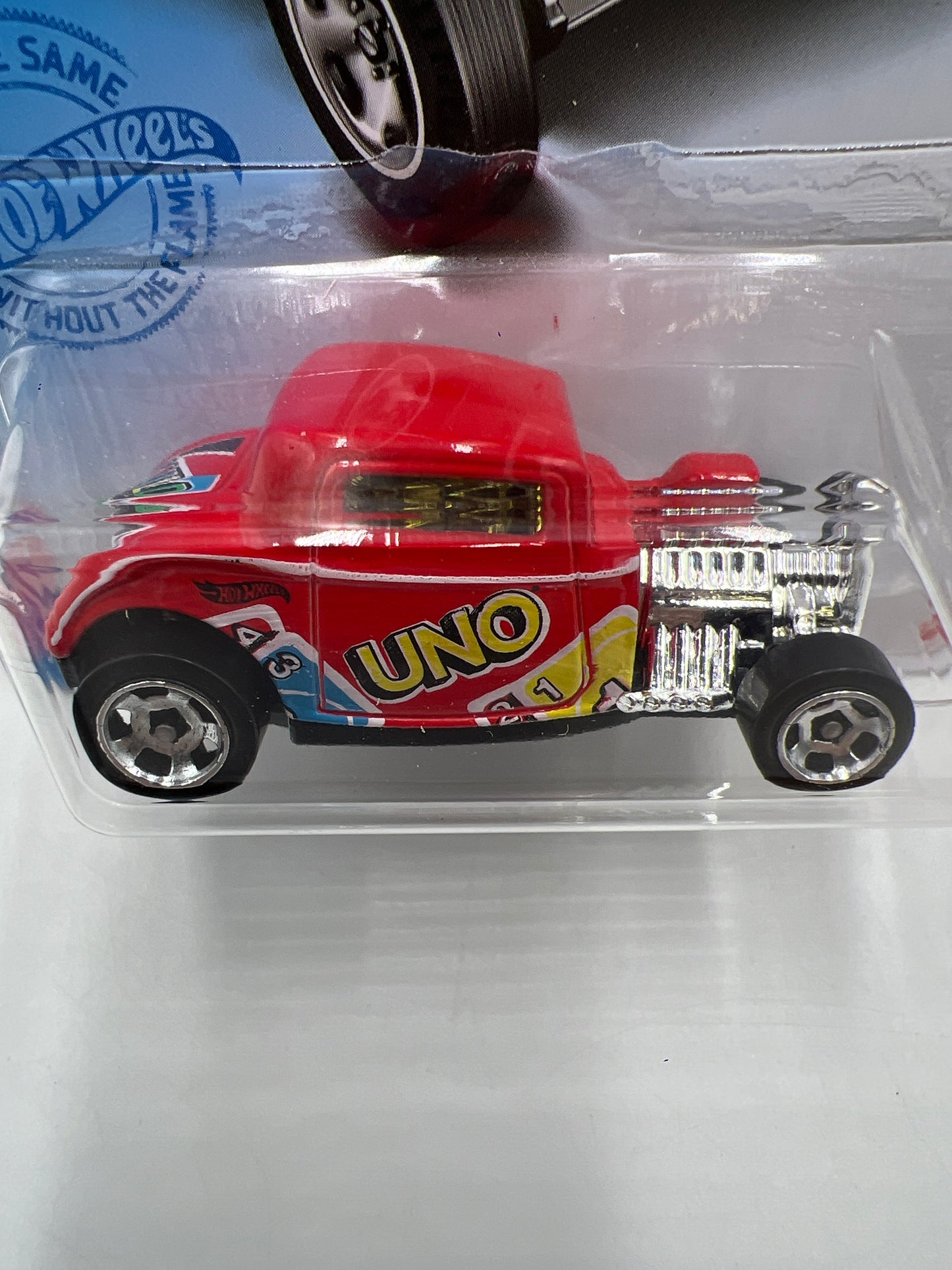 2021 Hot Wheels HW Mattel Games #27 32 Ford Uno Red 35G