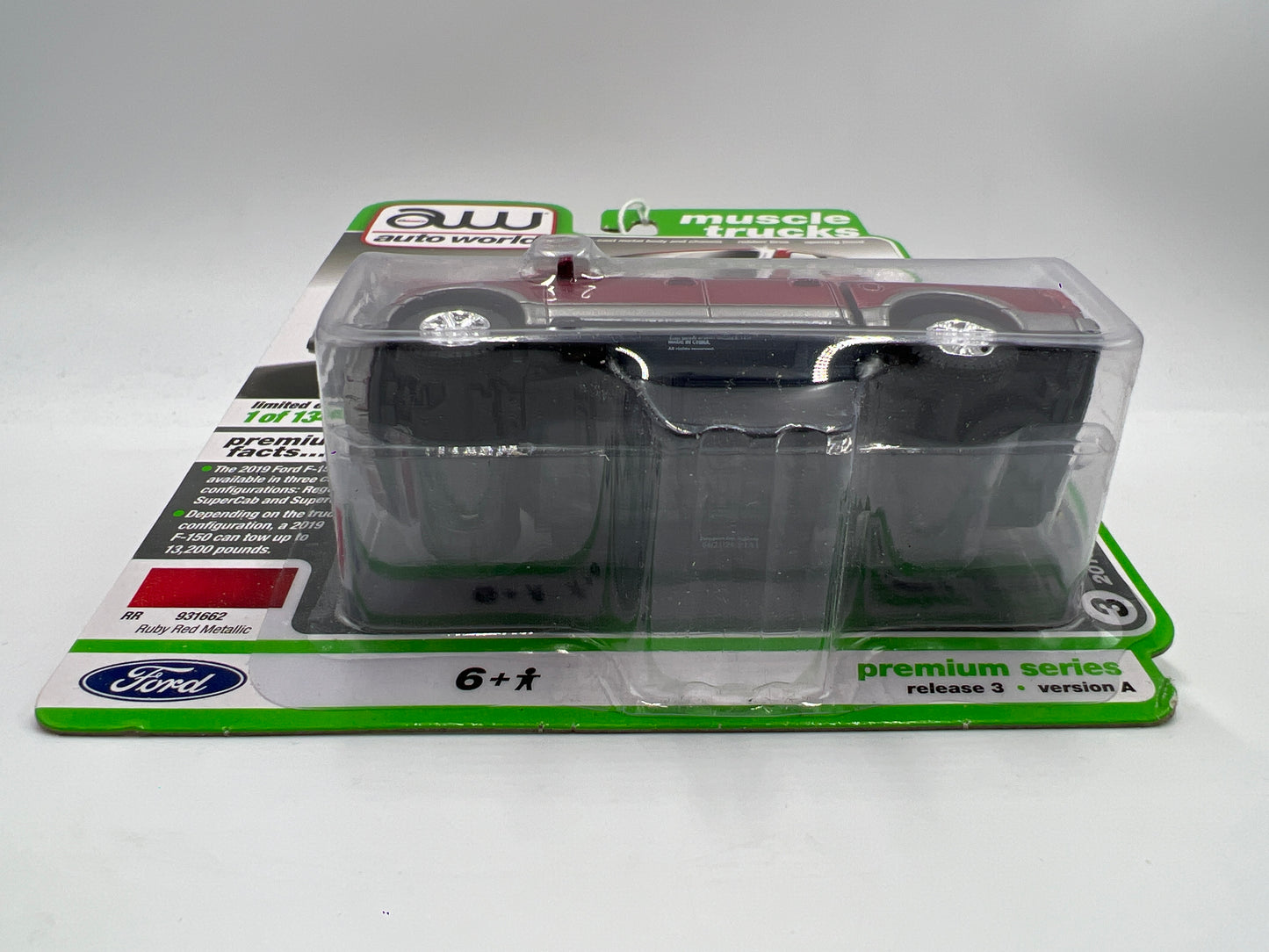 Auto World Muscle Trucks Release 3 Version A 2019 Ford F-150 Lariat Red 183C